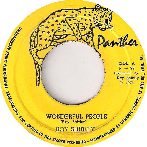 ・アーティスト Roy Shirley ・タイトル Wonderful People ・レーベル・型番 Panther P22 ・フォーマット 7インチレコード ・コンディション(盤) 良い (VG+) ・コンディション(ジャケット) ・コンディション(帯) オビなし ・特記事項 【盤に短いヘアライン】【SEW】 サンプル画像です。実際の商品の画像ではありません 商品写真はバーコード/カタログ番号に対応したサンプル画像ですので、お送りする商品の画像ではありません。帯やライナーなどの付属品は、特記事項に記載されている場合のみ含まれます。プロモやカラーレコードなどの仕様についても、該当する場合のみ特記事項に記載しています。 【ご購入前に必ずご確認ください】 ・本店サイト(www.recordcity.jp)とは価格、送料が違います ・本店サイト、その他支店のオーダーとは同梱発送できません ・注文確定後に別の注文を頂いた場合、注文同士の同梱は致しかねます。 ・別倉庫から発送しているため、店頭受け渡しは対応しておりません ・一部商品は他の通販サイトでも販売しているため、ご注文のタイミングによっては商品のご用意ができない場合がございます。 ・土日祝日はお休みです 金曜・祝前日9時以降のご連絡またはご入金は、返答または発送が週明け・祝日明けに順次対応となります。 ・ご購入後のキャンセル不可 ご購入後のキャンセルはいかなる理由においてもお受けできません。ご了承の上、ご購入くださいませ。 ・日本郵便(ゆうパック/ゆうメール)によるお届けになります。 ・中古品であることをご理解ください 当ストアでは中古商品を主に販売しております。中古品であることをご理解の上ご購入ください。また、一部商品はRecordCityオンラインストアで試聴可能です。 ・返品について お客様のご都合による返品は一切承っておりません。 表記の内容と実際の商品に相違がある場合、また針飛び等で返品・返金をご希望される場合は、商品の到着後1週間以内にご連絡ください。商品の返送をこちらで確認後、キャンセル・返金を行います。 コンディションVG以下の商品は返品できません。プレイに影響のない表面のこすれ傷、プレス起因のノイズ盤は返品の対象外です。 【コンディション表記】 ・ほぼ新品(M-)(Like New) 完全な新品。未使用。当店ではほぼ使用しません ・非常に良い(EX)(Excellent) 中古盤として美品な状態。わずかな経年を感じるものの傷みを感じさせない、当店基準で最高の状態 ・良い(VG+)(Very Good Plus) 丁寧に扱われた中古品で、軽い使用感がみられる。 ・可(VG)(Acceptable) 使い込まれた中古品で、「良い」よりもさらに使用感がみられる。 ・悪い(VG-)(Bad) 状態が悪いアイテム。使用の保障はなく、再生不可、針飛び、目立つノイズがあるかもしれない。状態によるクレーム不可。返品不可。 ・非常に悪い(G)(Very Bad) 「悪い」よりさらに状態が悪いアイテム。使用の保障はなく、再生不可、針飛び、目立つノイズがあるかもしれない。状態によるクレーム不可。返品不可。 ・ジャンク(Fair)(Junk/Fair) 割れている、反っている、水ダメージがある、カビ、ジャケットが分離している、ひどい書き込み、ひどい擦れなど最低の状態。使用の保障はなく、再生不可、針飛び、目立つノイズがあるかもしれない。状態によるクレーム不可。返品不可。 ・ジャンク(Poor)(Junk/Poor) 割れている、反っている、水ダメージがある、カビ、ジャケットが分離している、ひどい書き込み、ひどい擦れなど最低の状態。使用の保障はなく、再生不可、針飛び、目立つノイズがあるかもしれない。状態によるクレーム不可。返品不可。