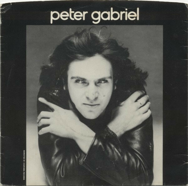 ・アーティスト Peter Gabriel ・タイトル Solsbury Hill ・レーベル・型番 Charisma CB301 ・フォーマット 7インチレコード ・コンディション(盤) 良い (VG+) ・コンディション(ジャケット) プレインカバー（元ジャケット／カバー無し） ・コンディション(帯) オビなし ・特記事項 【盤曇り】 サンプル画像です。実際の商品の画像ではありません 商品写真はバーコード/カタログ番号に対応したサンプル画像ですので、お送りする商品の画像ではありません。帯やライナーなどの付属品は、特記事項に記載されている場合のみ含まれます。プロモやカラーレコードなどの仕様についても、該当する場合のみ特記事項に記載しています。 【ご購入前に必ずご確認ください】 ・本店サイト(www.recordcity.jp)とは価格、送料が違います ・本店サイト、その他支店のオーダーとは同梱発送できません ・注文確定後に別の注文を頂いた場合、注文同士の同梱は致しかねます。 ・別倉庫から発送しているため、店頭受け渡しは対応しておりません ・一部商品は他の通販サイトでも販売しているため、ご注文のタイミングによっては商品のご用意ができない場合がございます。 ・土日祝日はお休みです 金曜・祝前日9時以降のご連絡またはご入金は、返答または発送が週明け・祝日明けに順次対応となります。 ・ご購入後のキャンセル不可 ご購入後のキャンセルはいかなる理由においてもお受けできません。ご了承の上、ご購入くださいませ。 ・日本郵便(ゆうパック/ゆうメール)によるお届けになります。 ・中古品であることをご理解ください 当ストアでは中古商品を主に販売しております。中古品であることをご理解の上ご購入ください。また、一部商品はRecordCityオンラインストアで試聴可能です。 ・返品について お客様のご都合による返品は一切承っておりません。 表記の内容と実際の商品に相違がある場合、また針飛び等で返品・返金をご希望される場合は、商品の到着後1週間以内にご連絡ください。商品の返送をこちらで確認後、キャンセル・返金を行います。 コンディションVG以下の商品は返品できません。プレイに影響のない表面のこすれ傷、プレス起因のノイズ盤は返品の対象外です。 【コンディション表記】 ・ほぼ新品(M-)(Like New) 完全な新品。未使用。当店ではほぼ使用しません ・非常に良い(EX)(Excellent) 中古盤として美品な状態。わずかな経年を感じるものの傷みを感じさせない、当店基準で最高の状態 ・良い(VG+)(Very Good Plus) 丁寧に扱われた中古品で、軽い使用感がみられる。 ・可(VG)(Acceptable) 使い込まれた中古品で、「良い」よりもさらに使用感がみられる。 ・悪い(VG-)(Bad) 状態が悪いアイテム。使用の保障はなく、再生不可、針飛び、目立つノイズがあるかもしれない。状態によるクレーム不可。返品不可。 ・非常に悪い(G)(Very Bad) 「悪い」よりさらに状態が悪いアイテム。使用の保障はなく、再生不可、針飛び、目立つノイズがあるかもしれない。状態によるクレーム不可。返品不可。 ・ジャンク(Fair)(Junk/Fair) 割れている、反っている、水ダメージがある、カビ、ジャケットが分離している、ひどい書き込み、ひどい擦れなど最低の状態。使用の保障はなく、再生不可、針飛び、目立つノイズがあるかもしれない。状態によるクレーム不可。返品不可。 ・ジャンク(Poor)(Junk/Poor) 割れている、反っている、水ダメージがある、カビ、ジャケットが分離している、ひどい書き込み、ひどい擦れなど最低の状態。使用の保障はなく、再生不可、針飛び、目立つノイズがあるかもしれない。状態によるクレーム不可。返品不可。