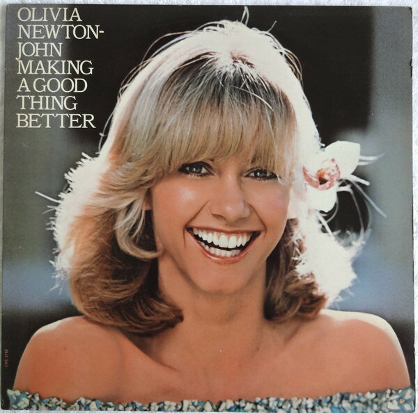 ・アーティスト Olivia Newton-John ・タイトル Making A Good Thing Better ・レーベル・型番 EMI EMC3192 ・フォーマット LPレコード ・コンディション(盤) 良い (VG+) ・コンディション(ジャケット) 良い (VG+) ・コンディション(帯) オビなし ・特記事項 サンプル画像です。実際の商品の画像ではありません 商品写真はバーコード/カタログ番号に対応したサンプル画像ですので、お送りする商品の画像ではありません。帯やライナーなどの付属品は、特記事項に記載されている場合のみ含まれます。プロモやカラーレコードなどの仕様についても、該当する場合のみ特記事項に記載しています。 【ご購入前に必ずご確認ください】 ・本店サイト(www.recordcity.jp)とは価格、送料が違います ・本店サイト、その他支店のオーダーとは同梱発送できません ・注文確定後に別の注文を頂いた場合、注文同士の同梱は致しかねます。 ・別倉庫から発送しているため、店頭受け渡しは対応しておりません ・一部商品は他の通販サイトでも販売しているため、ご注文のタイミングによっては商品のご用意ができない場合がございます。 ・土日祝日はお休みです 金曜・祝前日9時以降のご連絡またはご入金は、返答または発送が週明け・祝日明けに順次対応となります。 ・ご購入後のキャンセル不可 ご購入後のキャンセルはいかなる理由においてもお受けできません。ご了承の上、ご購入くださいませ。 ・日本郵便(ゆうパック/ゆうメール)によるお届けになります。 ・中古品であることをご理解ください 当ストアでは中古商品を主に販売しております。中古品であることをご理解の上ご購入ください。また、一部商品はRecordCityオンラインストアで試聴可能です。 ・返品について お客様のご都合による返品は一切承っておりません。 表記の内容と実際の商品に相違がある場合、また針飛び等で返品・返金をご希望される場合は、商品の到着後1週間以内にご連絡ください。商品の返送をこちらで確認後、キャンセル・返金を行います。 コンディションVG以下の商品は返品できません。プレイに影響のない表面のこすれ傷、プレス起因のノイズ盤は返品の対象外です。 【コンディション表記】 ・ほぼ新品(M-)(Like New) 完全な新品。未使用。当店ではほぼ使用しません ・非常に良い(EX)(Excellent) 中古盤として美品な状態。わずかな経年を感じるものの傷みを感じさせない、当店基準で最高の状態 ・良い(VG+)(Very Good Plus) 丁寧に扱われた中古品で、軽い使用感がみられる。 ・可(VG)(Acceptable) 使い込まれた中古品で、「良い」よりもさらに使用感がみられる。 ・悪い(VG-)(Bad) 状態が悪いアイテム。使用の保障はなく、再生不可、針飛び、目立つノイズがあるかもしれない。状態によるクレーム不可。返品不可。 ・非常に悪い(G)(Very Bad) 「悪い」よりさらに状態が悪いアイテム。使用の保障はなく、再生不可、針飛び、目立つノイズがあるかもしれない。状態によるクレーム不可。返品不可。 ・ジャンク(Fair)(Junk/Fair) 割れている、反っている、水ダメージがある、カビ、ジャケットが分離している、ひどい書き込み、ひどい擦れなど最低の状態。使用の保障はなく、再生不可、針飛び、目立つノイズがあるかもしれない。状態によるクレーム不可。返品不可。 ・ジャンク(Poor)(Junk/Poor) 割れている、反っている、水ダメージがある、カビ、ジャケットが分離している、ひどい書き込み、ひどい擦れなど最低の状態。使用の保障はなく、再生不可、針飛び、目立つノイズがあるかもしれない。状態によるクレーム不可。返品不可。