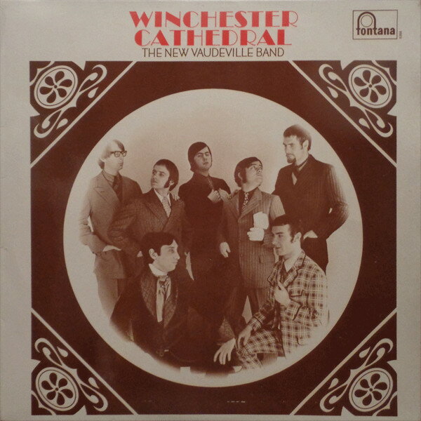・アーティスト New Vaudeville Band ・タイトル Winchester Cathedral ・レーベル・型番 Fontana TL5386 ・フォーマット LPレコード ・コンディション(盤) 良い (VG+) ・コンディション(ジャケット) 良い (VG+) ・コンディション(帯) オビなし ・特記事項 【カバー汚れ】 サンプル画像です。実際の商品の画像ではありません 商品写真はバーコード/カタログ番号に対応したサンプル画像ですので、お送りする商品の画像ではありません。帯やライナーなどの付属品は、特記事項に記載されている場合のみ含まれます。プロモやカラーレコードなどの仕様についても、該当する場合のみ特記事項に記載しています。 【ご購入前に必ずご確認ください】 ・本店サイト(www.recordcity.jp)とは価格、送料が違います ・本店サイト、その他支店のオーダーとは同梱発送できません ・注文確定後に別の注文を頂いた場合、注文同士の同梱は致しかねます。 ・別倉庫から発送しているため、店頭受け渡しは対応しておりません ・一部商品は他の通販サイトでも販売しているため、ご注文のタイミングによっては商品のご用意ができない場合がございます。 ・土日祝日はお休みです 金曜・祝前日9時以降のご連絡またはご入金は、返答または発送が週明け・祝日明けに順次対応となります。 ・ご購入後のキャンセル不可 ご購入後のキャンセルはいかなる理由においてもお受けできません。ご了承の上、ご購入くださいませ。 ・日本郵便(ゆうパック/ゆうメール)によるお届けになります。 ・中古品であることをご理解ください 当ストアでは中古商品を主に販売しております。中古品であることをご理解の上ご購入ください。また、一部商品はRecordCityオンラインストアで試聴可能です。 ・返品について お客様のご都合による返品は一切承っておりません。 表記の内容と実際の商品に相違がある場合、また針飛び等で返品・返金をご希望される場合は、商品の到着後1週間以内にご連絡ください。商品の返送をこちらで確認後、キャンセル・返金を行います。 コンディションVG以下の商品は返品できません。プレイに影響のない表面のこすれ傷、プレス起因のノイズ盤は返品の対象外です。 【コンディション表記】 ・ほぼ新品(M-)(Like New) 完全な新品。未使用。当店ではほぼ使用しません ・非常に良い(EX)(Excellent) 中古盤として美品な状態。わずかな経年を感じるものの傷みを感じさせない、当店基準で最高の状態 ・良い(VG+)(Very Good Plus) 丁寧に扱われた中古品で、軽い使用感がみられる。 ・可(VG)(Acceptable) 使い込まれた中古品で、「良い」よりもさらに使用感がみられる。 ・悪い(VG-)(Bad) 状態が悪いアイテム。使用の保障はなく、再生不可、針飛び、目立つノイズがあるかもしれない。状態によるクレーム不可。返品不可。 ・非常に悪い(G)(Very Bad) 「悪い」よりさらに状態が悪いアイテム。使用の保障はなく、再生不可、針飛び、目立つノイズがあるかもしれない。状態によるクレーム不可。返品不可。 ・ジャンク(Fair)(Junk/Fair) 割れている、反っている、水ダメージがある、カビ、ジャケットが分離している、ひどい書き込み、ひどい擦れなど最低の状態。使用の保障はなく、再生不可、針飛び、目立つノイズがあるかもしれない。状態によるクレーム不可。返品不可。 ・ジャンク(Poor)(Junk/Poor) 割れている、反っている、水ダメージがある、カビ、ジャケットが分離している、ひどい書き込み、ひどい擦れなど最低の状態。使用の保障はなく、再生不可、針飛び、目立つノイズがあるかもしれない。状態によるクレーム不可。返品不可。