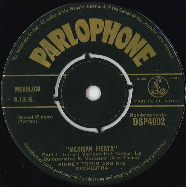 ・アーティスト Sidney Torch & Orchestra ・タイトル Mexican Fiesta ・レーベル・型番 Parlophone DSP4002 ・フォーマット 7インチレコード ・コンディション(盤) 可 (VG) ・コンディション(ジャケット) プレインカバー（元ジャケット／カバー無し） ・コンディション(帯) オビなし ・特記事項 【センター無し】【盤に目立った跡】 サンプル画像です。実際の商品の画像ではありません 商品写真はバーコード/カタログ番号に対応したサンプル画像ですので、お送りする商品の画像ではありません。帯やライナーなどの付属品は、特記事項に記載されている場合のみ含まれます。プロモやカラーレコードなどの仕様についても、該当する場合のみ特記事項に記載しています。 【ご購入前に必ずご確認ください】 ・本店サイト(www.recordcity.jp)とは価格、送料が違います ・本店サイト、その他支店のオーダーとは同梱発送できません ・注文確定後に別の注文を頂いた場合、注文同士の同梱は致しかねます。 ・別倉庫から発送しているため、店頭受け渡しは対応しておりません ・一部商品は他の通販サイトでも販売しているため、ご注文のタイミングによっては商品のご用意ができない場合がございます。 ・土日祝日はお休みです 金曜・祝前日9時以降のご連絡またはご入金は、返答または発送が週明け・祝日明けに順次対応となります。 ・ご購入後のキャンセル不可 ご購入後のキャンセルはいかなる理由においてもお受けできません。ご了承の上、ご購入くださいませ。 ・日本郵便(ゆうパック/ゆうメール)によるお届けになります。 ・中古品であることをご理解ください 当ストアでは中古商品を主に販売しております。中古品であることをご理解の上ご購入ください。また、一部商品はRecordCityオンラインストアで試聴可能です。 ・返品について お客様のご都合による返品は一切承っておりません。 表記の内容と実際の商品に相違がある場合、また針飛び等で返品・返金をご希望される場合は、商品の到着後1週間以内にご連絡ください。商品の返送をこちらで確認後、キャンセル・返金を行います。 コンディションVG以下の商品は返品できません。プレイに影響のない表面のこすれ傷、プレス起因のノイズ盤は返品の対象外です。 【コンディション表記】 ・ほぼ新品(M-)(Like New) 完全な新品。未使用。当店ではほぼ使用しません ・非常に良い(EX)(Excellent) 中古盤として美品な状態。わずかな経年を感じるものの傷みを感じさせない、当店基準で最高の状態 ・良い(VG+)(Very Good Plus) 丁寧に扱われた中古品で、軽い使用感がみられる。 ・可(VG)(Acceptable) 使い込まれた中古品で、「良い」よりもさらに使用感がみられる。 ・悪い(VG-)(Bad) 状態が悪いアイテム。使用の保障はなく、再生不可、針飛び、目立つノイズがあるかもしれない。状態によるクレーム不可。返品不可。 ・非常に悪い(G)(Very Bad) 「悪い」よりさらに状態が悪いアイテム。使用の保障はなく、再生不可、針飛び、目立つノイズがあるかもしれない。状態によるクレーム不可。返品不可。 ・ジャンク(Fair)(Junk/Fair) 割れている、反っている、水ダメージがある、カビ、ジャケットが分離している、ひどい書き込み、ひどい擦れなど最低の状態。使用の保障はなく、再生不可、針飛び、目立つノイズがあるかもしれない。状態によるクレーム不可。返品不可。 ・ジャンク(Poor)(Junk/Poor) 割れている、反っている、水ダメージがある、カビ、ジャケットが分離している、ひどい書き込み、ひどい擦れなど最低の状態。使用の保障はなく、再生不可、針飛び、目立つノイズがあるかもしれない。状態によるクレーム不可。返品不可。