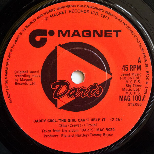 【中古】英7” Darts Daddy Cool / The Girl Cant Help It MAG100 MAGNET /00080