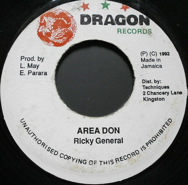 ・アーティスト Ricky General ・タイトル Area Don ・レーベル・型番 Dragon Records NONE ・フォーマット 7インチレコード ・コンディション(盤) 良い (VG+) ・コンディション(ジャケット) ・コンディション(帯) オビなし ・特記事項 【レーベルに書き込み】 サンプル画像です。実際の商品の画像ではありません 商品写真はバーコード/カタログ番号に対応したサンプル画像ですので、お送りする商品の画像ではありません。帯やライナーなどの付属品は、特記事項に記載されている場合のみ含まれます。プロモやカラーレコードなどの仕様についても、該当する場合のみ特記事項に記載しています。 【ご購入前に必ずご確認ください】 ・本店サイト(www.recordcity.jp)とは価格、送料が違います ・本店サイト、その他支店のオーダーとは同梱発送できません ・注文確定後に別の注文を頂いた場合、注文同士の同梱は致しかねます。 ・別倉庫から発送しているため、店頭受け渡しは対応しておりません ・一部商品は他の通販サイトでも販売しているため、ご注文のタイミングによっては商品のご用意ができない場合がございます。 ・土日祝日はお休みです 金曜・祝前日9時以降のご連絡またはご入金は、返答または発送が週明け・祝日明けに順次対応となります。 ・ご購入後のキャンセル不可 ご購入後のキャンセルはいかなる理由においてもお受けできません。ご了承の上、ご購入くださいませ。 ・日本郵便(ゆうパック/ゆうメール)によるお届けになります。 ・中古品であることをご理解ください 当ストアでは中古商品を主に販売しております。中古品であることをご理解の上ご購入ください。また、一部商品はRecordCityオンラインストアで試聴可能です。 ・返品について お客様のご都合による返品は一切承っておりません。 表記の内容と実際の商品に相違がある場合、また針飛び等で返品・返金をご希望される場合は、商品の到着後1週間以内にご連絡ください。商品の返送をこちらで確認後、キャンセル・返金を行います。 コンディションVG以下の商品は返品できません。プレイに影響のない表面のこすれ傷、プレス起因のノイズ盤は返品の対象外です。 【コンディション表記】 ・ほぼ新品(M-)(Like New) 完全な新品。未使用。当店ではほぼ使用しません ・非常に良い(EX)(Excellent) 中古盤として美品な状態。わずかな経年を感じるものの傷みを感じさせない、当店基準で最高の状態 ・良い(VG+)(Very Good Plus) 丁寧に扱われた中古品で、軽い使用感がみられる。 ・可(VG)(Acceptable) 使い込まれた中古品で、「良い」よりもさらに使用感がみられる。 ・悪い(VG-)(Bad) 状態が悪いアイテム。使用の保障はなく、再生不可、針飛び、目立つノイズがあるかもしれない。状態によるクレーム不可。返品不可。 ・非常に悪い(G)(Very Bad) 「悪い」よりさらに状態が悪いアイテム。使用の保障はなく、再生不可、針飛び、目立つノイズがあるかもしれない。状態によるクレーム不可。返品不可。 ・ジャンク(Fair)(Junk/Fair) 割れている、反っている、水ダメージがある、カビ、ジャケットが分離している、ひどい書き込み、ひどい擦れなど最低の状態。使用の保障はなく、再生不可、針飛び、目立つノイズがあるかもしれない。状態によるクレーム不可。返品不可。 ・ジャンク(Poor)(Junk/Poor) 割れている、反っている、水ダメージがある、カビ、ジャケットが分離している、ひどい書き込み、ひどい擦れなど最低の状態。使用の保障はなく、再生不可、針飛び、目立つノイズがあるかもしれない。状態によるクレーム不可。返品不可。