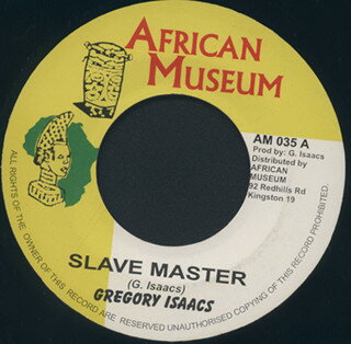 ・アーティスト Gregory Isaacs ・タイトル Slave Master ・レーベル・型番 African Museum AM035 ・フォーマット 7インチレコード ・コンディション(盤) 良い (VG+) ・コンディション(ジャケット) プレインカバー（元ジャケット／カバー無し） ・コンディション(帯) オビなし ・特記事項 サンプル画像です。実際の商品の画像ではありません 商品写真はバーコード/カタログ番号に対応したサンプル画像ですので、お送りする商品の画像ではありません。帯やライナーなどの付属品は、特記事項に記載されている場合のみ含まれます。プロモやカラーレコードなどの仕様についても、該当する場合のみ特記事項に記載しています。 【ご購入前に必ずご確認ください】 ・本店サイト(www.recordcity.jp)とは価格、送料が違います ・本店サイト、その他支店のオーダーとは同梱発送できません ・注文確定後に別の注文を頂いた場合、注文同士の同梱は致しかねます。 ・別倉庫から発送しているため、店頭受け渡しは対応しておりません ・一部商品は他の通販サイトでも販売しているため、ご注文のタイミングによっては商品のご用意ができない場合がございます。 ・土日祝日はお休みです 金曜・祝前日9時以降のご連絡またはご入金は、返答または発送が週明け・祝日明けに順次対応となります。 ・ご購入後のキャンセル不可 ご購入後のキャンセルはいかなる理由においてもお受けできません。ご了承の上、ご購入くださいませ。 ・日本郵便(ゆうパック/ゆうメール)によるお届けになります。 ・中古品であることをご理解ください 当ストアでは中古商品を主に販売しております。中古品であることをご理解の上ご購入ください。また、一部商品はRecordCityオンラインストアで試聴可能です。 ・返品について お客様のご都合による返品は一切承っておりません。 表記の内容と実際の商品に相違がある場合、また針飛び等で返品・返金をご希望される場合は、商品の到着後1週間以内にご連絡ください。商品の返送をこちらで確認後、キャンセル・返金を行います。 コンディションVG以下の商品は返品できません。プレイに影響のない表面のこすれ傷、プレス起因のノイズ盤は返品の対象外です。 【コンディション表記】 ・ほぼ新品(M-)(Like New) 完全な新品。未使用。当店ではほぼ使用しません ・非常に良い(EX)(Excellent) 中古盤として美品な状態。わずかな経年を感じるものの傷みを感じさせない、当店基準で最高の状態 ・良い(VG+)(Very Good Plus) 丁寧に扱われた中古品で、軽い使用感がみられる。 ・可(VG)(Acceptable) 使い込まれた中古品で、「良い」よりもさらに使用感がみられる。 ・悪い(VG-)(Bad) 状態が悪いアイテム。使用の保障はなく、再生不可、針飛び、目立つノイズがあるかもしれない。状態によるクレーム不可。返品不可。 ・非常に悪い(G)(Very Bad) 「悪い」よりさらに状態が悪いアイテム。使用の保障はなく、再生不可、針飛び、目立つノイズがあるかもしれない。状態によるクレーム不可。返品不可。 ・ジャンク(Fair)(Junk/Fair) 割れている、反っている、水ダメージがある、カビ、ジャケットが分離している、ひどい書き込み、ひどい擦れなど最低の状態。使用の保障はなく、再生不可、針飛び、目立つノイズがあるかもしれない。状態によるクレーム不可。返品不可。 ・ジャンク(Poor)(Junk/Poor) 割れている、反っている、水ダメージがある、カビ、ジャケットが分離している、ひどい書き込み、ひどい擦れなど最低の状態。使用の保障はなく、再生不可、針飛び、目立つノイズがあるかもしれない。状態によるクレーム不可。返品不可。