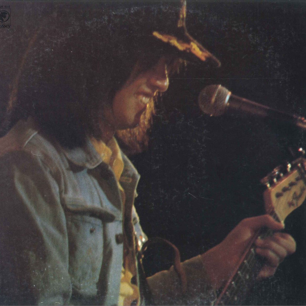 ・アーティスト 吉田拓郎 ・タイトル よしだたくろう Live'73 ・レーベル・型番 ODYSSEY 25AH488 ・フォーマット LPレコード ・コンディション(盤) 非常に良い(EX) ・コンディション(ジャケット) 良い (VG+) ・コンディション(帯) 非常に良い(EX) ・特記事項 【ライナー付き】 サンプル画像です。実際の商品の画像ではありません 商品写真はバーコード/カタログ番号に対応したサンプル画像ですので、お送りする商品の画像ではありません。帯やライナーなどの付属品は、特記事項に記載されている場合のみ含まれます。プロモやカラーレコードなどの仕様についても、該当する場合のみ特記事項に記載しています。 【ご購入前に必ずご確認ください】 ・本店サイト(www.recordcity.jp)とは価格、送料が違います ・本店サイト、その他支店のオーダーとは同梱発送できません ・注文確定後に別の注文を頂いた場合、注文同士の同梱は致しかねます。 ・別倉庫から発送しているため、店頭受け渡しは対応しておりません ・一部商品は他の通販サイトでも販売しているため、ご注文のタイミングによっては商品のご用意ができない場合がございます。 ・土日祝日はお休みです 金曜・祝前日9時以降のご連絡またはご入金は、返答または発送が週明け・祝日明けに順次対応となります。 ・ご購入後のキャンセル不可 ご購入後のキャンセルはいかなる理由においてもお受けできません。ご了承の上、ご購入くださいませ。 ・日本郵便(ゆうパック/ゆうメール)によるお届けになります。 ・中古品であることをご理解ください 当ストアでは中古商品を主に販売しております。中古品であることをご理解の上ご購入ください。また、一部商品はRecordCityオンラインストアで試聴可能です。 ・返品について お客様のご都合による返品は一切承っておりません。 表記の内容と実際の商品に相違がある場合、また針飛び等で返品・返金をご希望される場合は、商品の到着後1週間以内にご連絡ください。商品の返送をこちらで確認後、キャンセル・返金を行います。 コンディションVG以下の商品は返品できません。プレイに影響のない表面のこすれ傷、プレス起因のノイズ盤は返品の対象外です。 【コンディション表記】 ・ほぼ新品(M-)(Like New) 完全な新品。未使用。当店ではほぼ使用しません ・非常に良い(EX)(Excellent) 中古盤として美品な状態。わずかな経年を感じるものの傷みを感じさせない、当店基準で最高の状態 ・良い(VG+)(Very Good Plus) 丁寧に扱われた中古品で、軽い使用感がみられる。 ・可(VG)(Acceptable) 使い込まれた中古品で、「良い」よりもさらに使用感がみられる。 ・悪い(VG-)(Bad) 状態が悪いアイテム。使用の保障はなく、再生不可、針飛び、目立つノイズがあるかもしれない。状態によるクレーム不可。返品不可。 ・非常に悪い(G)(Very Bad) 「悪い」よりさらに状態が悪いアイテム。使用の保障はなく、再生不可、針飛び、目立つノイズがあるかもしれない。状態によるクレーム不可。返品不可。 ・ジャンク(Fair)(Junk/Fair) 割れている、反っている、水ダメージがある、カビ、ジャケットが分離している、ひどい書き込み、ひどい擦れなど最低の状態。使用の保障はなく、再生不可、針飛び、目立つノイズがあるかもしれない。状態によるクレーム不可。返品不可。 ・ジャンク(Poor)(Junk/Poor) 割れている、反っている、水ダメージがある、カビ、ジャケットが分離している、ひどい書き込み、ひどい擦れなど最低の状態。使用の保障はなく、再生不可、針飛び、目立つノイズがあるかもしれない。状態によるクレーム不可。返品不可。