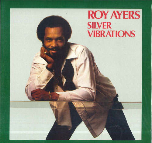 ・アーティスト Roy Ayers ・タイトル Silver Vibrations ・レーベル・型番 Expansion EXLPM64 ・フォーマット LPレコード ・コンディション(盤) 新品 (M) ・コンディション(ジャケット) 新品 (M) ・コンディション(帯) ・特記事項 【未開封】 サンプル画像です。実際の商品の画像ではありません 商品写真はバーコード/カタログ番号に対応したサンプル画像ですので、お送りする商品の画像ではありません。帯やライナーなどの付属品は、特記事項に記載されている場合のみ含まれます。プロモやカラーレコードなどの仕様についても、該当する場合のみ特記事項に記載しています。 【ご購入前に必ずご確認ください】 ・本店サイト(www.recordcity.jp)とは価格、送料が違います ・本店サイト、その他支店のオーダーとは同梱発送できません ・注文確定後に別の注文を頂いた場合、注文同士の同梱は致しかねます。 ・別倉庫から発送しているため、店頭受け渡しは対応しておりません ・一部商品は他の通販サイトでも販売しているため、ご注文のタイミングによっては商品のご用意ができない場合がございます。 ・土日祝日はお休みです 金曜・祝前日9時以降のご連絡またはご入金は、返答または発送が週明け・祝日明けに順次対応となります。 ・ご購入後のキャンセル不可 ご購入後のキャンセルはいかなる理由においてもお受けできません。ご了承の上、ご購入くださいませ。 ・日本郵便(ゆうパック/ゆうメール)によるお届けになります。 ・中古品であることをご理解ください 当ストアでは中古商品を主に販売しております。中古品であることをご理解の上ご購入ください。また、一部商品はRecordCityオンラインストアで試聴可能です。 ・返品について お客様のご都合による返品は一切承っておりません。 表記の内容と実際の商品に相違がある場合、また針飛び等で返品・返金をご希望される場合は、商品の到着後1週間以内にご連絡ください。商品の返送をこちらで確認後、キャンセル・返金を行います。 コンディションVG以下の商品は返品できません。プレイに影響のない表面のこすれ傷、プレス起因のノイズ盤は返品の対象外です。 【コンディション表記】 ・ほぼ新品(M-)(Like New) 完全な新品。未使用。当店ではほぼ使用しません ・非常に良い(EX)(Excellent) 中古盤として美品な状態。わずかな経年を感じるものの傷みを感じさせない、当店基準で最高の状態 ・良い(VG+)(Very Good Plus) 丁寧に扱われた中古品で、軽い使用感がみられる。 ・可(VG)(Acceptable) 使い込まれた中古品で、「良い」よりもさらに使用感がみられる。 ・悪い(VG-)(Bad) 状態が悪いアイテム。使用の保障はなく、再生不可、針飛び、目立つノイズがあるかもしれない。状態によるクレーム不可。返品不可。 ・非常に悪い(G)(Very Bad) 「悪い」よりさらに状態が悪いアイテム。使用の保障はなく、再生不可、針飛び、目立つノイズがあるかもしれない。状態によるクレーム不可。返品不可。 ・ジャンク(Fair)(Junk/Fair) 割れている、反っている、水ダメージがある、カビ、ジャケットが分離している、ひどい書き込み、ひどい擦れなど最低の状態。使用の保障はなく、再生不可、針飛び、目立つノイズがあるかもしれない。状態によるクレーム不可。返品不可。 ・ジャンク(Poor)(Junk/Poor) 割れている、反っている、水ダメージがある、カビ、ジャケットが分離している、ひどい書き込み、ひどい擦れなど最低の状態。使用の保障はなく、再生不可、針飛び、目立つノイズがあるかもしれない。状態によるクレーム不可。返品不可。