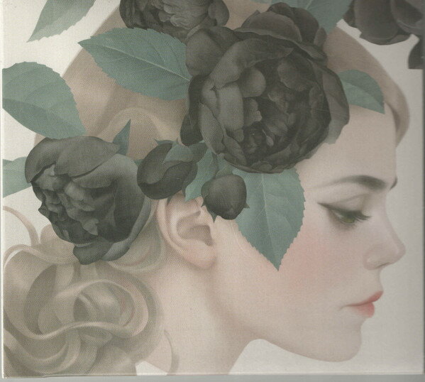 ・アーティスト C?ur De Pirate ・タイトル Roses ・レーベル・型番 Dare To Care 0602547559470 ・フォーマット CD ・コンディション(盤) 良い (VG+) ・コンディション(ジャケット) ・コンディション(帯) オビなし ・特記事項 【紙ジャケット】 サンプル画像です。実際の商品の画像ではありません 商品写真はバーコード/カタログ番号に対応したサンプル画像ですので、お送りする商品の画像ではありません。帯やライナーなどの付属品は、特記事項に記載されている場合のみ含まれます。プロモやカラーレコードなどの仕様についても、該当する場合のみ特記事項に記載しています。 【ご購入前に必ずご確認ください】 ・本店サイト(www.recordcity.jp)とは価格、送料が違います ・本店サイト、その他支店のオーダーとは同梱発送できません ・注文確定後に別の注文を頂いた場合、注文同士の同梱は致しかねます。 ・別倉庫から発送しているため、店頭受け渡しは対応しておりません ・一部商品は他の通販サイトでも販売しているため、ご注文のタイミングによっては商品のご用意ができない場合がございます。 ・土日祝日はお休みです 金曜・祝前日9時以降のご連絡またはご入金は、返答または発送が週明け・祝日明けに順次対応となります。 ・ご購入後のキャンセル不可 ご購入後のキャンセルはいかなる理由においてもお受けできません。ご了承の上、ご購入くださいませ。 ・日本郵便(ゆうパック/ゆうメール)によるお届けになります。 ・中古品であることをご理解ください 当ストアでは中古商品を主に販売しております。中古品であることをご理解の上ご購入ください。また、一部商品はRecordCityオンラインストアで試聴可能です。 ・返品について お客様のご都合による返品は一切承っておりません。 表記の内容と実際の商品に相違がある場合、また針飛び等で返品・返金をご希望される場合は、商品の到着後1週間以内にご連絡ください。商品の返送をこちらで確認後、キャンセル・返金を行います。 コンディションVG以下の商品は返品できません。プレイに影響のない表面のこすれ傷、プレス起因のノイズ盤は返品の対象外です。 【コンディション表記】 ・ほぼ新品(M-)(Like New) 完全な新品。未使用。当店ではほぼ使用しません ・非常に良い(EX)(Excellent) 中古盤として美品な状態。わずかな経年を感じるものの傷みを感じさせない、当店基準で最高の状態 ・良い(VG+)(Very Good Plus) 丁寧に扱われた中古品で、軽い使用感がみられる。 ・可(VG)(Acceptable) 使い込まれた中古品で、「良い」よりもさらに使用感がみられる。 ・悪い(VG-)(Bad) 状態が悪いアイテム。使用の保障はなく、再生不可、針飛び、目立つノイズがあるかもしれない。状態によるクレーム不可。返品不可。 ・非常に悪い(G)(Very Bad) 「悪い」よりさらに状態が悪いアイテム。使用の保障はなく、再生不可、針飛び、目立つノイズがあるかもしれない。状態によるクレーム不可。返品不可。 ・ジャンク(Fair)(Junk/Fair) 割れている、反っている、水ダメージがある、カビ、ジャケットが分離している、ひどい書き込み、ひどい擦れなど最低の状態。使用の保障はなく、再生不可、針飛び、目立つノイズがあるかもしれない。状態によるクレーム不可。返品不可。 ・ジャンク(Poor)(Junk/Poor) 割れている、反っている、水ダメージがある、カビ、ジャケットが分離している、ひどい書き込み、ひどい擦れなど最低の状態。使用の保障はなく、再生不可、針飛び、目立つノイズがあるかもしれない。状態によるクレーム不可。返品不可。