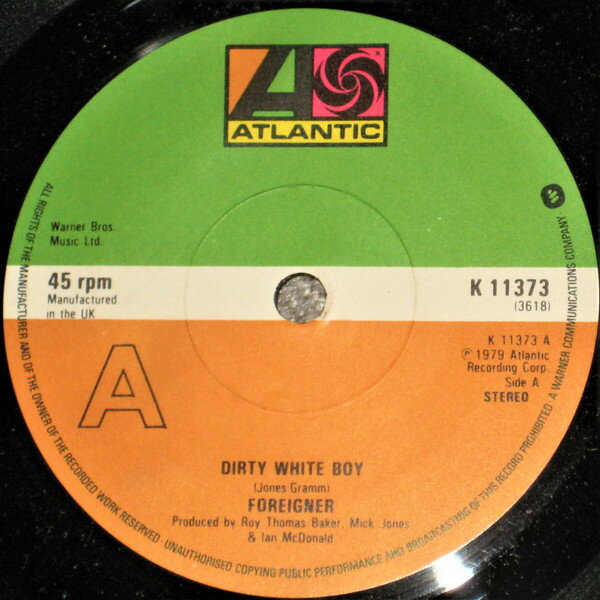 ・アーティスト Foreigner ・タイトル Dirty White Boy ・レーベル・型番 Atlantic K11373 ・フォーマット 7インチレコード ・コンディション(盤) 良い (VG+) ・コンディション(ジャケット) プレインカバー（元ジャケット／カバー無し） ・コンディション(帯) オビなし ・特記事項 サンプル画像です。実際の商品の画像ではありません 商品写真はバーコード/カタログ番号に対応したサンプル画像ですので、お送りする商品の画像ではありません。帯やライナーなどの付属品は、特記事項に記載されている場合のみ含まれます。プロモやカラーレコードなどの仕様についても、該当する場合のみ特記事項に記載しています。 【ご購入前に必ずご確認ください】 ・本店サイト(www.recordcity.jp)とは価格、送料が違います ・本店サイト、その他支店のオーダーとは同梱発送できません ・注文確定後に別の注文を頂いた場合、注文同士の同梱は致しかねます。 ・別倉庫から発送しているため、店頭受け渡しは対応しておりません ・一部商品は他の通販サイトでも販売しているため、ご注文のタイミングによっては商品のご用意ができない場合がございます。 ・土日祝日はお休みです 金曜・祝前日9時以降のご連絡またはご入金は、返答または発送が週明け・祝日明けに順次対応となります。 ・ご購入後のキャンセル不可 ご購入後のキャンセルはいかなる理由においてもお受けできません。ご了承の上、ご購入くださいませ。 ・日本郵便(ゆうパック/ゆうメール)によるお届けになります。 ・中古品であることをご理解ください 当ストアでは中古商品を主に販売しております。中古品であることをご理解の上ご購入ください。また、一部商品はRecordCityオンラインストアで試聴可能です。 ・返品について お客様のご都合による返品は一切承っておりません。 表記の内容と実際の商品に相違がある場合、また針飛び等で返品・返金をご希望される場合は、商品の到着後1週間以内にご連絡ください。商品の返送をこちらで確認後、キャンセル・返金を行います。 コンディションVG以下の商品は返品できません。プレイに影響のない表面のこすれ傷、プレス起因のノイズ盤は返品の対象外です。 【コンディション表記】 ・ほぼ新品(M-)(Like New) 完全な新品。未使用。当店ではほぼ使用しません ・非常に良い(EX)(Excellent) 中古盤として美品な状態。わずかな経年を感じるものの傷みを感じさせない、当店基準で最高の状態 ・良い(VG+)(Very Good Plus) 丁寧に扱われた中古品で、軽い使用感がみられる。 ・可(VG)(Acceptable) 使い込まれた中古品で、「良い」よりもさらに使用感がみられる。 ・悪い(VG-)(Bad) 状態が悪いアイテム。使用の保障はなく、再生不可、針飛び、目立つノイズがあるかもしれない。状態によるクレーム不可。返品不可。 ・非常に悪い(G)(Very Bad) 「悪い」よりさらに状態が悪いアイテム。使用の保障はなく、再生不可、針飛び、目立つノイズがあるかもしれない。状態によるクレーム不可。返品不可。 ・ジャンク(Fair)(Junk/Fair) 割れている、反っている、水ダメージがある、カビ、ジャケットが分離している、ひどい書き込み、ひどい擦れなど最低の状態。使用の保障はなく、再生不可、針飛び、目立つノイズがあるかもしれない。状態によるクレーム不可。返品不可。 ・ジャンク(Poor)(Junk/Poor) 割れている、反っている、水ダメージがある、カビ、ジャケットが分離している、ひどい書き込み、ひどい擦れなど最低の状態。使用の保障はなく、再生不可、針飛び、目立つノイズがあるかもしれない。状態によるクレーム不可。返品不可。
