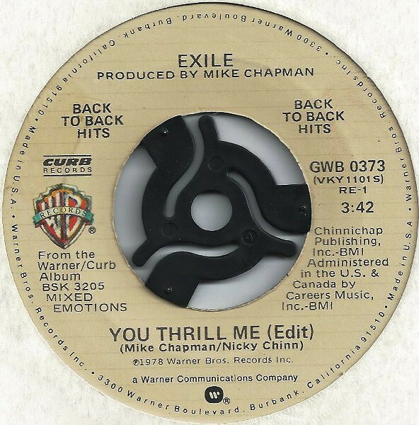 ・アーティスト Exile (7) ・タイトル You Thrill Me / Kiss You All Over ・レーベル・型番 Warner Bros. Records GWB0373 ・フォーマット 7インチレコード ・コンディション(盤) 可 (VG) ・コンディション(ジャケット) プレインカバー（元ジャケット／カバー無し） ・コンディション(帯) オビなし ・特記事項 【盤に薄い跡】 サンプル画像です。実際の商品の画像ではありません 商品写真はバーコード/カタログ番号に対応したサンプル画像ですので、お送りする商品の画像ではありません。帯やライナーなどの付属品は、特記事項に記載されている場合のみ含まれます。プロモやカラーレコードなどの仕様についても、該当する場合のみ特記事項に記載しています。 【ご購入前に必ずご確認ください】 ・本店サイト(www.recordcity.jp)とは価格、送料が違います ・本店サイト、その他支店のオーダーとは同梱発送できません ・注文確定後に別の注文を頂いた場合、注文同士の同梱は致しかねます。 ・別倉庫から発送しているため、店頭受け渡しは対応しておりません ・一部商品は他の通販サイトでも販売しているため、ご注文のタイミングによっては商品のご用意ができない場合がございます。 ・土日祝日はお休みです 金曜・祝前日9時以降のご連絡またはご入金は、返答または発送が週明け・祝日明けに順次対応となります。 ・ご購入後のキャンセル不可 ご購入後のキャンセルはいかなる理由においてもお受けできません。ご了承の上、ご購入くださいませ。 ・日本郵便(ゆうパック/ゆうメール)によるお届けになります。 ・中古品であることをご理解ください 当ストアでは中古商品を主に販売しております。中古品であることをご理解の上ご購入ください。また、一部商品はRecordCityオンラインストアで試聴可能です。 ・返品について お客様のご都合による返品は一切承っておりません。 表記の内容と実際の商品に相違がある場合、また針飛び等で返品・返金をご希望される場合は、商品の到着後1週間以内にご連絡ください。商品の返送をこちらで確認後、キャンセル・返金を行います。 コンディションVG以下の商品は返品できません。プレイに影響のない表面のこすれ傷、プレス起因のノイズ盤は返品の対象外です。 【コンディション表記】 ・ほぼ新品(M-)(Like New) 完全な新品。未使用。当店ではほぼ使用しません ・非常に良い(EX)(Excellent) 中古盤として美品な状態。わずかな経年を感じるものの傷みを感じさせない、当店基準で最高の状態 ・良い(VG+)(Very Good Plus) 丁寧に扱われた中古品で、軽い使用感がみられる。 ・可(VG)(Acceptable) 使い込まれた中古品で、「良い」よりもさらに使用感がみられる。 ・悪い(VG-)(Bad) 状態が悪いアイテム。使用の保障はなく、再生不可、針飛び、目立つノイズがあるかもしれない。状態によるクレーム不可。返品不可。 ・非常に悪い(G)(Very Bad) 「悪い」よりさらに状態が悪いアイテム。使用の保障はなく、再生不可、針飛び、目立つノイズがあるかもしれない。状態によるクレーム不可。返品不可。 ・ジャンク(Fair)(Junk/Fair) 割れている、反っている、水ダメージがある、カビ、ジャケットが分離している、ひどい書き込み、ひどい擦れなど最低の状態。使用の保障はなく、再生不可、針飛び、目立つノイズがあるかもしれない。状態によるクレーム不可。返品不可。 ・ジャンク(Poor)(Junk/Poor) 割れている、反っている、水ダメージがある、カビ、ジャケットが分離している、ひどい書き込み、ひどい擦れなど最低の状態。使用の保障はなく、再生不可、針飛び、目立つノイズがあるかもしれない。状態によるクレーム不可。返品不可。