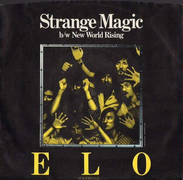 ・アーティスト Electric Light Orchestra ・タイトル Strange Magic ・レーベル・型番 United Artists Records UAXW770Y ・フォーマット 7インチレコード ・コンディション(盤) 可 (VG) ・コンディション(ジャケット) プレインカバー（元ジャケット／カバー無し） ・コンディション(帯) オビなし ・特記事項 【盤にヘアライン】【盤に薄い跡】 サンプル画像です。実際の商品の画像ではありません 商品写真はバーコード/カタログ番号に対応したサンプル画像ですので、お送りする商品の画像ではありません。帯やライナーなどの付属品は、特記事項に記載されている場合のみ含まれます。プロモやカラーレコードなどの仕様についても、該当する場合のみ特記事項に記載しています。 【ご購入前に必ずご確認ください】 ・本店サイト(www.recordcity.jp)とは価格、送料が違います ・本店サイト、その他支店のオーダーとは同梱発送できません ・注文確定後に別の注文を頂いた場合、注文同士の同梱は致しかねます。 ・別倉庫から発送しているため、店頭受け渡しは対応しておりません ・一部商品は他の通販サイトでも販売しているため、ご注文のタイミングによっては商品のご用意ができない場合がございます。 ・土日祝日はお休みです 金曜・祝前日9時以降のご連絡またはご入金は、返答または発送が週明け・祝日明けに順次対応となります。 ・ご購入後のキャンセル不可 ご購入後のキャンセルはいかなる理由においてもお受けできません。ご了承の上、ご購入くださいませ。 ・日本郵便(ゆうパック/ゆうメール)によるお届けになります。 ・中古品であることをご理解ください 当ストアでは中古商品を主に販売しております。中古品であることをご理解の上ご購入ください。また、一部商品はRecordCityオンラインストアで試聴可能です。 ・返品について お客様のご都合による返品は一切承っておりません。 表記の内容と実際の商品に相違がある場合、また針飛び等で返品・返金をご希望される場合は、商品の到着後1週間以内にご連絡ください。商品の返送をこちらで確認後、キャンセル・返金を行います。 コンディションVG以下の商品は返品できません。プレイに影響のない表面のこすれ傷、プレス起因のノイズ盤は返品の対象外です。 【コンディション表記】 ・ほぼ新品(M-)(Like New) 完全な新品。未使用。当店ではほぼ使用しません ・非常に良い(EX)(Excellent) 中古盤として美品な状態。わずかな経年を感じるものの傷みを感じさせない、当店基準で最高の状態 ・良い(VG+)(Very Good Plus) 丁寧に扱われた中古品で、軽い使用感がみられる。 ・可(VG)(Acceptable) 使い込まれた中古品で、「良い」よりもさらに使用感がみられる。 ・悪い(VG-)(Bad) 状態が悪いアイテム。使用の保障はなく、再生不可、針飛び、目立つノイズがあるかもしれない。状態によるクレーム不可。返品不可。 ・非常に悪い(G)(Very Bad) 「悪い」よりさらに状態が悪いアイテム。使用の保障はなく、再生不可、針飛び、目立つノイズがあるかもしれない。状態によるクレーム不可。返品不可。 ・ジャンク(Fair)(Junk/Fair) 割れている、反っている、水ダメージがある、カビ、ジャケットが分離している、ひどい書き込み、ひどい擦れなど最低の状態。使用の保障はなく、再生不可、針飛び、目立つノイズがあるかもしれない。状態によるクレーム不可。返品不可。 ・ジャンク(Poor)(Junk/Poor) 割れている、反っている、水ダメージがある、カビ、ジャケットが分離している、ひどい書き込み、ひどい擦れなど最低の状態。使用の保障はなく、再生不可、針飛び、目立つノイズがあるかもしれない。状態によるクレーム不可。返品不可。