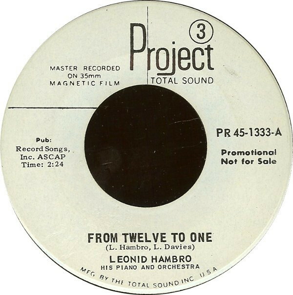 ・アーティスト Leonid Hambro & His Orchestra ・タイトル From Twelve To One ・レーベル・型番 Project 3 Total Sound PR451333 ・フォーマット 7インチレコード ・コンディション(盤) 可 (VG) ・コンディション(ジャケット) プレインカバー（元ジャケット／カバー無し） ・コンディション(帯) オビなし ・特記事項 【盤に目立ったキズ】【盤にヘアライン】 サンプル画像です。実際の商品の画像ではありません 商品写真はバーコード/カタログ番号に対応したサンプル画像ですので、お送りする商品の画像ではありません。帯やライナーなどの付属品は、特記事項に記載されている場合のみ含まれます。プロモやカラーレコードなどの仕様についても、該当する場合のみ特記事項に記載しています。 【ご購入前に必ずご確認ください】 ・本店サイト(www.recordcity.jp)とは価格、送料が違います ・本店サイト、その他支店のオーダーとは同梱発送できません ・注文確定後に別の注文を頂いた場合、注文同士の同梱は致しかねます。 ・別倉庫から発送しているため、店頭受け渡しは対応しておりません ・一部商品は他の通販サイトでも販売しているため、ご注文のタイミングによっては商品のご用意ができない場合がございます。 ・土日祝日はお休みです 金曜・祝前日9時以降のご連絡またはご入金は、返答または発送が週明け・祝日明けに順次対応となります。 ・ご購入後のキャンセル不可 ご購入後のキャンセルはいかなる理由においてもお受けできません。ご了承の上、ご購入くださいませ。 ・日本郵便(ゆうパック/ゆうメール)によるお届けになります。 ・中古品であることをご理解ください 当ストアでは中古商品を主に販売しております。中古品であることをご理解の上ご購入ください。また、一部商品はRecordCityオンラインストアで試聴可能です。 ・返品について お客様のご都合による返品は一切承っておりません。 表記の内容と実際の商品に相違がある場合、また針飛び等で返品・返金をご希望される場合は、商品の到着後1週間以内にご連絡ください。商品の返送をこちらで確認後、キャンセル・返金を行います。 コンディションVG以下の商品は返品できません。プレイに影響のない表面のこすれ傷、プレス起因のノイズ盤は返品の対象外です。 【コンディション表記】 ・ほぼ新品(M-)(Like New) 完全な新品。未使用。当店ではほぼ使用しません ・非常に良い(EX)(Excellent) 中古盤として美品な状態。わずかな経年を感じるものの傷みを感じさせない、当店基準で最高の状態 ・良い(VG+)(Very Good Plus) 丁寧に扱われた中古品で、軽い使用感がみられる。 ・可(VG)(Acceptable) 使い込まれた中古品で、「良い」よりもさらに使用感がみられる。 ・悪い(VG-)(Bad) 状態が悪いアイテム。使用の保障はなく、再生不可、針飛び、目立つノイズがあるかもしれない。状態によるクレーム不可。返品不可。 ・非常に悪い(G)(Very Bad) 「悪い」よりさらに状態が悪いアイテム。使用の保障はなく、再生不可、針飛び、目立つノイズがあるかもしれない。状態によるクレーム不可。返品不可。 ・ジャンク(Fair)(Junk/Fair) 割れている、反っている、水ダメージがある、カビ、ジャケットが分離している、ひどい書き込み、ひどい擦れなど最低の状態。使用の保障はなく、再生不可、針飛び、目立つノイズがあるかもしれない。状態によるクレーム不可。返品不可。 ・ジャンク(Poor)(Junk/Poor) 割れている、反っている、水ダメージがある、カビ、ジャケットが分離している、ひどい書き込み、ひどい擦れなど最低の状態。使用の保障はなく、再生不可、針飛び、目立つノイズがあるかもしれない。状態によるクレーム不可。返品不可。