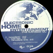 ・アーティスト Electronic Home Entertainment ・タイトル Tranceatlantic ・レーベル・型番 PV PV018 ・フォーマット 12インチレコード ・コンディション(盤) 良い (VG+) ・コンディション(ジャケット) プレインカバー（元ジャケット／カバー無し） ・コンディション(帯) オビなし ・特記事項 サンプル画像です。実際の商品の画像ではありません 商品写真はバーコード/カタログ番号に対応したサンプル画像ですので、お送りする商品の画像ではありません。帯やライナーなどの付属品は、特記事項に記載されている場合のみ含まれます。プロモやカラーレコードなどの仕様についても、該当する場合のみ特記事項に記載しています。 【ご購入前に必ずご確認ください】 ・本店サイト(www.recordcity.jp)とは価格、送料が違います ・本店サイト、その他支店のオーダーとは同梱発送できません ・注文確定後に別の注文を頂いた場合、注文同士の同梱は致しかねます。 ・別倉庫から発送しているため、店頭受け渡しは対応しておりません ・一部商品は他の通販サイトでも販売しているため、ご注文のタイミングによっては商品のご用意ができない場合がございます。 ・土日祝日はお休みです 金曜・祝前日9時以降のご連絡またはご入金は、返答または発送が週明け・祝日明けに順次対応となります。 ・ご購入後のキャンセル不可 ご購入後のキャンセルはいかなる理由においてもお受けできません。ご了承の上、ご購入くださいませ。 ・日本郵便(ゆうパック/ゆうメール)によるお届けになります。 ・中古品であることをご理解ください 当ストアでは中古商品を主に販売しております。中古品であることをご理解の上ご購入ください。また、一部商品はRecordCityオンラインストアで試聴可能です。 ・返品について お客様のご都合による返品は一切承っておりません。 表記の内容と実際の商品に相違がある場合、また針飛び等で返品・返金をご希望される場合は、商品の到着後1週間以内にご連絡ください。商品の返送をこちらで確認後、キャンセル・返金を行います。 コンディションVG以下の商品は返品できません。プレイに影響のない表面のこすれ傷、プレス起因のノイズ盤は返品の対象外です。 【コンディション表記】 ・ほぼ新品(M-)(Like New) 完全な新品。未使用。当店ではほぼ使用しません ・非常に良い(EX)(Excellent) 中古盤として美品な状態。わずかな経年を感じるものの傷みを感じさせない、当店基準で最高の状態 ・良い(VG+)(Very Good Plus) 丁寧に扱われた中古品で、軽い使用感がみられる。 ・可(VG)(Acceptable) 使い込まれた中古品で、「良い」よりもさらに使用感がみられる。 ・悪い(VG-)(Bad) 状態が悪いアイテム。使用の保障はなく、再生不可、針飛び、目立つノイズがあるかもしれない。状態によるクレーム不可。返品不可。 ・非常に悪い(G)(Very Bad) 「悪い」よりさらに状態が悪いアイテム。使用の保障はなく、再生不可、針飛び、目立つノイズがあるかもしれない。状態によるクレーム不可。返品不可。 ・ジャンク(Fair)(Junk/Fair) 割れている、反っている、水ダメージがある、カビ、ジャケットが分離している、ひどい書き込み、ひどい擦れなど最低の状態。使用の保障はなく、再生不可、針飛び、目立つノイズがあるかもしれない。状態によるクレーム不可。返品不可。 ・ジャンク(Poor)(Junk/Poor) 割れている、反っている、水ダメージがある、カビ、ジャケットが分離している、ひどい書き込み、ひどい擦れなど最低の状態。使用の保障はなく、再生不可、針飛び、目立つノイズがあるかもしれない。状態によるクレーム不可。返品不可。