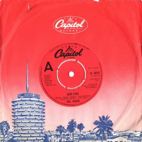 ・アーティスト Dr. Hook ・タイトル Sexy Eyes ・レーベル Capitol Records CL16127 ・フォーマット 7インチレコード ・コンディション(盤) 良い (VG+) ・コンディション(ジャケット) プレインカバー（元ジャケット／カバー無し） ・コンディション(帯) オビなし ・特記事項 サンプル画像です。実際の商品の画像ではありません 商品写真はバーコード/カタログ番号に対応したサンプル画像ですので、お送りする商品の画像ではありません。帯やライナーなどの付属品は、特記事項に記載されている場合のみ含まれます。プロモやカラーレコードなどの仕様についても、該当する場合のみ特記事項に記載しています。 【ご購入前に必ずご確認ください】 ・本店サイト(www.recordcity.jp)とは価格、送料が違います ・本店サイト、その他支店のオーダーとは同梱発送できません ・別倉庫から発送しているため、店頭受け渡しは対応しておりません ・一部商品は他の通販サイトでも販売しているため、ご注文のタイミングによっては商品のご用意ができない場合がございます。 ・土日祝日はお休みです 金曜・祝前日9時以降のご連絡またはご入金は、返答または発送が週明け・祝日明けに順次対応となります。 ・ご購入後のキャンセル不可 ご購入後のキャンセルはいかなる理由においてもお受けできません。ご了承の上、ご購入くださいませ。 ・日本郵便(ゆうパック/ゆうメール)によるお届けになります。 ・中古品であることをご理解ください 当ストアではお客様よりお譲りいただいた中古商品を主に販売しております。中古品であることをご理解の上ご購入ください。また、一部商品はRecordCityオンラインストアで試聴可能です。 ・返品について お客様のご都合による返品は一切承っておりません。 表記の内容と実際の商品に相違がある場合、また針飛び等で返品・返金をご希望される場合は、商品の到着後1週間以内にご連絡ください。商品の返送をこちらで確認後、キャンセル・返金を行います。 コンディションVG以下の商品は返品できません。プレイに影響のない表面のこすれ傷、プレス起因のノイズ盤は返品の対象外です。 【コンディション表記】 ・ほぼ新品(M-)(Like New) 完全な新品。未使用。当店ではほぼ使用しません ・非常に良い(EX)(Excellent) 中古盤として美品な状態。わずかな経年を感じるものの傷みを感じさせない、当店基準で最高の状態 ・良い(VG+)(Very Good Plus) 丁寧に扱われた中古品で、軽い使用感がみられる。 ・可(VG)(Acceptable) 使い込まれた中古品で、「良い」よりもさらに使用感がみられる。 ・悪い(VG-)(Bad) 状態が悪いアイテム。使用の保障はなく、再生不可、針飛び、目立つノイズがあるかもしれない。状態によるクレーム不可。返品不可。 ・非常に悪い(G)(Very Bad) 「悪い」よりさらに状態が悪いアイテム。使用の保障はなく、再生不可、針飛び、目立つノイズがあるかもしれない。状態によるクレーム不可。返品不可。 ・ジャンク(Fair)(Junk/Fair) 割れている、反っている、水ダメージがある、カビ、ジャケットが分離している、ひどい書き込み、ひどい擦れなど最低の状態。使用の保障はなく、再生不可、針飛び、目立つノイズがあるかもしれない。状態によるクレーム不可。返品不可。 ・ジャンク(Poor)(Junk/Poor) 割れている、反っている、水ダメージがある、カビ、ジャケットが分離している、ひどい書き込み、ひどい擦れなど最低の状態。使用の保障はなく、再生不可、針飛び、目立つノイズがあるかもしれない。状態によるクレーム不可。返品不可。