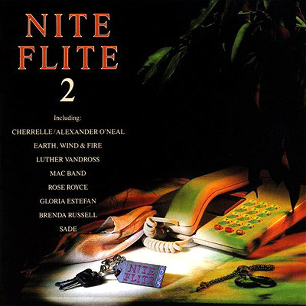 ・アーティスト Various ・タイトル Nite Flite 2 ・レーベル・型番 CBS MOOD8 ・フォーマット LPレコード ・コンディション(盤) 良い (VG+) ・コンディション(ジャケット) 可 (VG) ・コンディション(帯) オビなし ・特記事項 【カバーに軽い擦れ】 サンプル画像です。実際の商品の画像ではありません 商品写真はバーコード/カタログ番号に対応したサンプル画像ですので、お送りする商品の画像ではありません。帯やライナーなどの付属品は、特記事項に記載されている場合のみ含まれます。プロモやカラーレコードなどの仕様についても、該当する場合のみ特記事項に記載しています。 【ご購入前に必ずご確認ください】 ・本店サイト(www.recordcity.jp)とは価格、送料が違います ・本店サイト、その他支店のオーダーとは同梱発送できません ・注文確定後に別の注文を頂いた場合、注文同士の同梱は致しかねます。 ・別倉庫から発送しているため、店頭受け渡しは対応しておりません ・一部商品は他の通販サイトでも販売しているため、ご注文のタイミングによっては商品のご用意ができない場合がございます。 ・土日祝日はお休みです 金曜・祝前日9時以降のご連絡またはご入金は、返答または発送が週明け・祝日明けに順次対応となります。 ・ご購入後のキャンセル不可 ご購入後のキャンセルはいかなる理由においてもお受けできません。ご了承の上、ご購入くださいませ。 ・日本郵便(ゆうパック/ゆうメール)によるお届けになります。 ・中古品であることをご理解ください 当ストアでは中古商品を主に販売しております。中古品であることをご理解の上ご購入ください。また、一部商品はRecordCityオンラインストアで試聴可能です。 ・返品について お客様のご都合による返品は一切承っておりません。 表記の内容と実際の商品に相違がある場合、また針飛び等で返品・返金をご希望される場合は、商品の到着後1週間以内にご連絡ください。商品の返送をこちらで確認後、キャンセル・返金を行います。 コンディションVG以下の商品は返品できません。プレイに影響のない表面のこすれ傷、プレス起因のノイズ盤は返品の対象外です。 【コンディション表記】 ・ほぼ新品(M-)(Like New) 完全な新品。未使用。当店ではほぼ使用しません ・非常に良い(EX)(Excellent) 中古盤として美品な状態。わずかな経年を感じるものの傷みを感じさせない、当店基準で最高の状態 ・良い(VG+)(Very Good Plus) 丁寧に扱われた中古品で、軽い使用感がみられる。 ・可(VG)(Acceptable) 使い込まれた中古品で、「良い」よりもさらに使用感がみられる。 ・悪い(VG-)(Bad) 状態が悪いアイテム。使用の保障はなく、再生不可、針飛び、目立つノイズがあるかもしれない。状態によるクレーム不可。返品不可。 ・非常に悪い(G)(Very Bad) 「悪い」よりさらに状態が悪いアイテム。使用の保障はなく、再生不可、針飛び、目立つノイズがあるかもしれない。状態によるクレーム不可。返品不可。 ・ジャンク(Fair)(Junk/Fair) 割れている、反っている、水ダメージがある、カビ、ジャケットが分離している、ひどい書き込み、ひどい擦れなど最低の状態。使用の保障はなく、再生不可、針飛び、目立つノイズがあるかもしれない。状態によるクレーム不可。返品不可。 ・ジャンク(Poor)(Junk/Poor) 割れている、反っている、水ダメージがある、カビ、ジャケットが分離している、ひどい書き込み、ひどい擦れなど最低の状態。使用の保障はなく、再生不可、針飛び、目立つノイズがあるかもしれない。状態によるクレーム不可。返品不可。