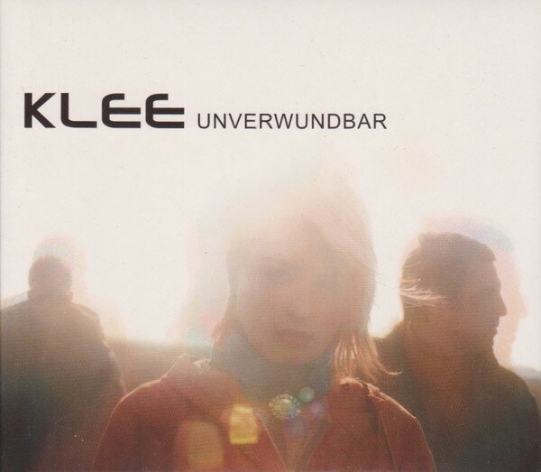 ・アーティスト Klee ・タイトル Unverwundbar ・レーベル・型番 Modernsoul 1084612 ・フォーマット CD ・コンディション(盤) 良い (VG+) ・コンディション(ジャケット) ・コンディション(帯) オビなし ・特記事項 【ケース擦れ】 サンプル画像です。実際の商品の画像ではありません 商品写真はバーコード/カタログ番号に対応したサンプル画像ですので、お送りする商品の画像ではありません。帯やライナーなどの付属品は、特記事項に記載されている場合のみ含まれます。プロモやカラーレコードなどの仕様についても、該当する場合のみ特記事項に記載しています。 【ご購入前に必ずご確認ください】 ・本店サイト(www.recordcity.jp)とは価格、送料が違います ・本店サイト、その他支店のオーダーとは同梱発送できません ・注文確定後に別の注文を頂いた場合、注文同士の同梱は致しかねます。 ・別倉庫から発送しているため、店頭受け渡しは対応しておりません ・一部商品は他の通販サイトでも販売しているため、ご注文のタイミングによっては商品のご用意ができない場合がございます。 ・土日祝日はお休みです 金曜・祝前日9時以降のご連絡またはご入金は、返答または発送が週明け・祝日明けに順次対応となります。 ・ご購入後のキャンセル不可 ご購入後のキャンセルはいかなる理由においてもお受けできません。ご了承の上、ご購入くださいませ。 ・日本郵便(ゆうパック/ゆうメール)によるお届けになります。 ・中古品であることをご理解ください 当ストアでは中古商品を主に販売しております。中古品であることをご理解の上ご購入ください。また、一部商品はRecordCityオンラインストアで試聴可能です。 ・返品について お客様のご都合による返品は一切承っておりません。 表記の内容と実際の商品に相違がある場合、また針飛び等で返品・返金をご希望される場合は、商品の到着後1週間以内にご連絡ください。商品の返送をこちらで確認後、キャンセル・返金を行います。 コンディションVG以下の商品は返品できません。プレイに影響のない表面のこすれ傷、プレス起因のノイズ盤は返品の対象外です。 【コンディション表記】 ・ほぼ新品(M-)(Like New) 完全な新品。未使用。当店ではほぼ使用しません ・非常に良い(EX)(Excellent) 中古盤として美品な状態。わずかな経年を感じるものの傷みを感じさせない、当店基準で最高の状態 ・良い(VG+)(Very Good Plus) 丁寧に扱われた中古品で、軽い使用感がみられる。 ・可(VG)(Acceptable) 使い込まれた中古品で、「良い」よりもさらに使用感がみられる。 ・悪い(VG-)(Bad) 状態が悪いアイテム。使用の保障はなく、再生不可、針飛び、目立つノイズがあるかもしれない。状態によるクレーム不可。返品不可。 ・非常に悪い(G)(Very Bad) 「悪い」よりさらに状態が悪いアイテム。使用の保障はなく、再生不可、針飛び、目立つノイズがあるかもしれない。状態によるクレーム不可。返品不可。 ・ジャンク(Fair)(Junk/Fair) 割れている、反っている、水ダメージがある、カビ、ジャケットが分離している、ひどい書き込み、ひどい擦れなど最低の状態。使用の保障はなく、再生不可、針飛び、目立つノイズがあるかもしれない。状態によるクレーム不可。返品不可。 ・ジャンク(Poor)(Junk/Poor) 割れている、反っている、水ダメージがある、カビ、ジャケットが分離している、ひどい書き込み、ひどい擦れなど最低の状態。使用の保障はなく、再生不可、針飛び、目立つノイズがあるかもしれない。状態によるクレーム不可。返品不可。