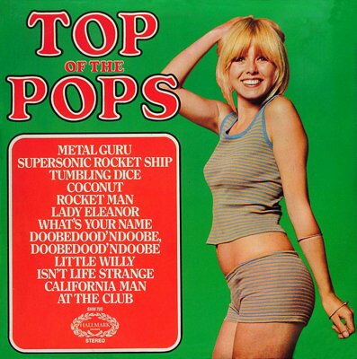 ・アーティスト The Top Of The Poppers ・タイトル Top Of The Pops Vol. 24 ・レーベル・型番 Hallmark Records SHM790 ・フォーマット LPレコード ・コンディション(盤) 良い (VG+) ・コンディション(ジャケット) 良い (VG+) ・コンディション(帯) オビなし ・特記事項 【カバー汚れ】 サンプル画像です。実際の商品の画像ではありません 商品写真はバーコード/カタログ番号に対応したサンプル画像ですので、お送りする商品の画像ではありません。帯やライナーなどの付属品は、特記事項に記載されている場合のみ含まれます。プロモやカラーレコードなどの仕様についても、該当する場合のみ特記事項に記載しています。 【ご購入前に必ずご確認ください】 ・本店サイト(www.recordcity.jp)とは価格、送料が違います ・本店サイト、その他支店のオーダーとは同梱発送できません ・注文確定後に別の注文を頂いた場合、注文同士の同梱は致しかねます。 ・別倉庫から発送しているため、店頭受け渡しは対応しておりません ・一部商品は他の通販サイトでも販売しているため、ご注文のタイミングによっては商品のご用意ができない場合がございます。 ・土日祝日はお休みです 金曜・祝前日9時以降のご連絡またはご入金は、返答または発送が週明け・祝日明けに順次対応となります。 ・ご購入後のキャンセル不可 ご購入後のキャンセルはいかなる理由においてもお受けできません。ご了承の上、ご購入くださいませ。 ・日本郵便(ゆうパック/ゆうメール)によるお届けになります。 ・中古品であることをご理解ください 当ストアでは中古商品を主に販売しております。中古品であることをご理解の上ご購入ください。また、一部商品はRecordCityオンラインストアで試聴可能です。 ・返品について お客様のご都合による返品は一切承っておりません。 表記の内容と実際の商品に相違がある場合、また針飛び等で返品・返金をご希望される場合は、商品の到着後1週間以内にご連絡ください。商品の返送をこちらで確認後、キャンセル・返金を行います。 コンディションVG以下の商品は返品できません。プレイに影響のない表面のこすれ傷、プレス起因のノイズ盤は返品の対象外です。 【コンディション表記】 ・ほぼ新品(M-)(Like New) 完全な新品。未使用。当店ではほぼ使用しません ・非常に良い(EX)(Excellent) 中古盤として美品な状態。わずかな経年を感じるものの傷みを感じさせない、当店基準で最高の状態 ・良い(VG+)(Very Good Plus) 丁寧に扱われた中古品で、軽い使用感がみられる。 ・可(VG)(Acceptable) 使い込まれた中古品で、「良い」よりもさらに使用感がみられる。 ・悪い(VG-)(Bad) 状態が悪いアイテム。使用の保障はなく、再生不可、針飛び、目立つノイズがあるかもしれない。状態によるクレーム不可。返品不可。 ・非常に悪い(G)(Very Bad) 「悪い」よりさらに状態が悪いアイテム。使用の保障はなく、再生不可、針飛び、目立つノイズがあるかもしれない。状態によるクレーム不可。返品不可。 ・ジャンク(Fair)(Junk/Fair) 割れている、反っている、水ダメージがある、カビ、ジャケットが分離している、ひどい書き込み、ひどい擦れなど最低の状態。使用の保障はなく、再生不可、針飛び、目立つノイズがあるかもしれない。状態によるクレーム不可。返品不可。 ・ジャンク(Poor)(Junk/Poor) 割れている、反っている、水ダメージがある、カビ、ジャケットが分離している、ひどい書き込み、ひどい擦れなど最低の状態。使用の保障はなく、再生不可、針飛び、目立つノイズがあるかもしれない。状態によるクレーム不可。返品不可。