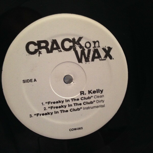 ・アーティスト Various ・タイトル Crack On Wax - Volume 65 ・レーベル Crack On Wax COW065 ・フォーマット 12インチレコード ・コンディション(盤) 良い (VG+) ・コンディション(ジャケット) プレインカバー（元ジャケット／カバー無し） ・コンディション(帯) オビなし ・特記事項 サンプル画像です。実際の商品の画像ではありません 商品写真はバーコード/カタログ番号に対応したサンプル画像ですので、お送りする商品の画像ではありません。帯やライナーなどの付属品は、特記事項に記載されている場合のみ含まれます。プロモやカラーレコードなどの仕様についても、該当する場合のみ特記事項に記載しています。 【ご購入前に必ずご確認ください】 ・本店サイト(www.recordcity.jp)とは価格、送料が違います ・本店サイト、その他支店のオーダーとは同梱発送できません ・別倉庫から発送しているため、店頭受け渡しは対応しておりません ・一部商品は他の通販サイトでも販売しているため、ご注文のタイミングによっては商品のご用意ができない場合がございます。 ・土日祝日はお休みです 金曜・祝前日9時以降のご連絡またはご入金は、返答または発送が週明け・祝日明けに順次対応となります。 ・ご購入後のキャンセル不可 ご購入後のキャンセルはいかなる理由においてもお受けできません。ご了承の上、ご購入くださいませ。 ・日本郵便(ゆうパック/ゆうメール)によるお届けになります。 ・中古品であることをご理解ください 当ストアではお客様よりお譲りいただいた中古商品を主に販売しております。中古品であることをご理解の上ご購入ください。また、一部商品はRecordCityオンラインストアで試聴可能です。 ・返品について お客様のご都合による返品は一切承っておりません。 表記の内容と実際の商品に相違がある場合、また針飛び等で返品・返金をご希望される場合は、商品の到着後1週間以内にご連絡ください。商品の返送をこちらで確認後、キャンセル・返金を行います。 コンディションVG以下の商品は返品できません。プレイに影響のない表面のこすれ傷、プレス起因のノイズ盤は返品の対象外です。 【コンディション表記】 ・ほぼ新品(M-)(Like New) 完全な新品。未使用。当店ではほぼ使用しません ・非常に良い(EX)(Excellent) 中古盤として美品な状態。わずかな経年を感じるものの傷みを感じさせない、当店基準で最高の状態 ・良い(VG+)(Very Good Plus) 丁寧に扱われた中古品で、軽い使用感がみられる。 ・可(VG)(Acceptable) 使い込まれた中古品で、「良い」よりもさらに使用感がみられる。 ・悪い(VG-)(Bad) 状態が悪いアイテム。使用の保障はなく、再生不可、針飛び、目立つノイズがあるかもしれない。状態によるクレーム不可。返品不可。 ・非常に悪い(G)(Very Bad) 「悪い」よりさらに状態が悪いアイテム。使用の保障はなく、再生不可、針飛び、目立つノイズがあるかもしれない。状態によるクレーム不可。返品不可。 ・ジャンク(Fair)(Junk/Fair) 割れている、反っている、水ダメージがある、カビ、ジャケットが分離している、ひどい書き込み、ひどい擦れなど最低の状態。使用の保障はなく、再生不可、針飛び、目立つノイズがあるかもしれない。状態によるクレーム不可。返品不可。 ・ジャンク(Poor)(Junk/Poor) 割れている、反っている、水ダメージがある、カビ、ジャケットが分離している、ひどい書き込み、ひどい擦れなど最低の状態。使用の保障はなく、再生不可、針飛び、目立つノイズがあるかもしれない。状態によるクレーム不可。返品不可。