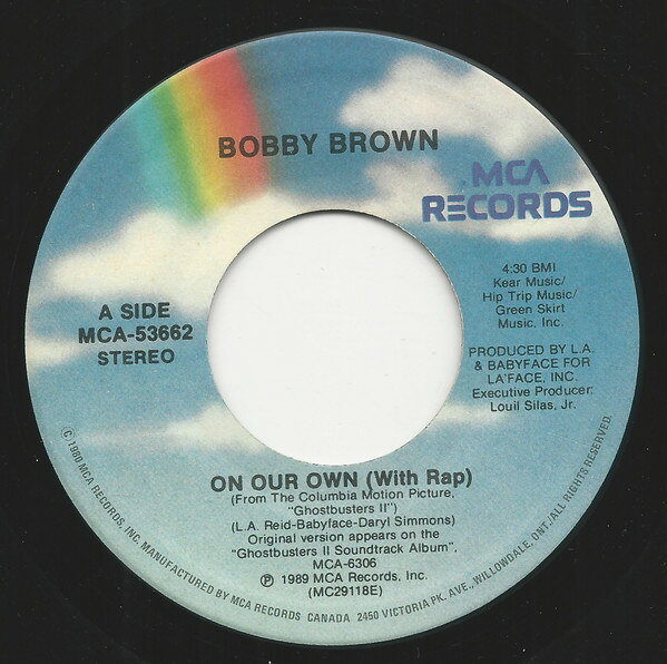 ・アーティスト Bobby Brown ・タイトル On Our Own ・レーベル・型番 MCA Records MCA53662 ・フォーマット 7インチレコード ・コンディション(盤) 良い (VG+) ・コンディション(ジャケット) プレインカバー（元ジャケット／カバー無し） ・コンディション(帯) オビなし ・特記事項 【盤に小さいキズ】【レーベルに書き込み】 サンプル画像です。実際の商品の画像ではありません 商品写真はバーコード/カタログ番号に対応したサンプル画像ですので、お送りする商品の画像ではありません。帯やライナーなどの付属品は、特記事項に記載されている場合のみ含まれます。プロモやカラーレコードなどの仕様についても、該当する場合のみ特記事項に記載しています。 【ご購入前に必ずご確認ください】 ・本店サイト(www.recordcity.jp)とは価格、送料が違います ・本店サイト、その他支店のオーダーとは同梱発送できません ・注文確定後に別の注文を頂いた場合、注文同士の同梱は致しかねます。 ・別倉庫から発送しているため、店頭受け渡しは対応しておりません ・一部商品は他の通販サイトでも販売しているため、ご注文のタイミングによっては商品のご用意ができない場合がございます。 ・土日祝日はお休みです 金曜・祝前日9時以降のご連絡またはご入金は、返答または発送が週明け・祝日明けに順次対応となります。 ・ご購入後のキャンセル不可 ご購入後のキャンセルはいかなる理由においてもお受けできません。ご了承の上、ご購入くださいませ。 ・日本郵便(ゆうパック/ゆうメール)によるお届けになります。 ・中古品であることをご理解ください 当ストアでは中古商品を主に販売しております。中古品であることをご理解の上ご購入ください。また、一部商品はRecordCityオンラインストアで試聴可能です。 ・返品について お客様のご都合による返品は一切承っておりません。 表記の内容と実際の商品に相違がある場合、また針飛び等で返品・返金をご希望される場合は、商品の到着後1週間以内にご連絡ください。商品の返送をこちらで確認後、キャンセル・返金を行います。 コンディションVG以下の商品は返品できません。プレイに影響のない表面のこすれ傷、プレス起因のノイズ盤は返品の対象外です。 【コンディション表記】 ・ほぼ新品(M-)(Like New) 完全な新品。未使用。当店ではほぼ使用しません ・非常に良い(EX)(Excellent) 中古盤として美品な状態。わずかな経年を感じるものの傷みを感じさせない、当店基準で最高の状態 ・良い(VG+)(Very Good Plus) 丁寧に扱われた中古品で、軽い使用感がみられる。 ・可(VG)(Acceptable) 使い込まれた中古品で、「良い」よりもさらに使用感がみられる。 ・悪い(VG-)(Bad) 状態が悪いアイテム。使用の保障はなく、再生不可、針飛び、目立つノイズがあるかもしれない。状態によるクレーム不可。返品不可。 ・非常に悪い(G)(Very Bad) 「悪い」よりさらに状態が悪いアイテム。使用の保障はなく、再生不可、針飛び、目立つノイズがあるかもしれない。状態によるクレーム不可。返品不可。 ・ジャンク(Fair)(Junk/Fair) 割れている、反っている、水ダメージがある、カビ、ジャケットが分離している、ひどい書き込み、ひどい擦れなど最低の状態。使用の保障はなく、再生不可、針飛び、目立つノイズがあるかもしれない。状態によるクレーム不可。返品不可。 ・ジャンク(Poor)(Junk/Poor) 割れている、反っている、水ダメージがある、カビ、ジャケットが分離している、ひどい書き込み、ひどい擦れなど最低の状態。使用の保障はなく、再生不可、針飛び、目立つノイズがあるかもしれない。状態によるクレーム不可。返品不可。