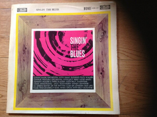 ・アーティスト Various ・タイトル Singin' The Blues ・レーベル・型番 RCA CAMDEN CDN147 ・フォーマット LPレコード ・コンディション(盤) 良い (VG+) ・コンディション(ジャケット) 良い (VG+) ・コンディション(帯) オビなし ・特記事項 サンプル画像です。実際の商品の画像ではありません 商品写真はバーコード/カタログ番号に対応したサンプル画像ですので、お送りする商品の画像ではありません。帯やライナーなどの付属品は、特記事項に記載されている場合のみ含まれます。プロモやカラーレコードなどの仕様についても、該当する場合のみ特記事項に記載しています。 【ご購入前に必ずご確認ください】 ・本店サイト(www.recordcity.jp)とは価格、送料が違います ・本店サイト、その他支店のオーダーとは同梱発送できません ・注文確定後に別の注文を頂いた場合、注文同士の同梱は致しかねます。 ・別倉庫から発送しているため、店頭受け渡しは対応しておりません ・一部商品は他の通販サイトでも販売しているため、ご注文のタイミングによっては商品のご用意ができない場合がございます。 ・土日祝日はお休みです 金曜・祝前日9時以降のご連絡またはご入金は、返答または発送が週明け・祝日明けに順次対応となります。 ・ご購入後のキャンセル不可 ご購入後のキャンセルはいかなる理由においてもお受けできません。ご了承の上、ご購入くださいませ。 ・日本郵便(ゆうパック/ゆうメール)によるお届けになります。 ・中古品であることをご理解ください 当ストアでは中古商品を主に販売しております。中古品であることをご理解の上ご購入ください。また、一部商品はRecordCityオンラインストアで試聴可能です。 ・返品について お客様のご都合による返品は一切承っておりません。 表記の内容と実際の商品に相違がある場合、また針飛び等で返品・返金をご希望される場合は、商品の到着後1週間以内にご連絡ください。商品の返送をこちらで確認後、キャンセル・返金を行います。 コンディションVG以下の商品は返品できません。プレイに影響のない表面のこすれ傷、プレス起因のノイズ盤は返品の対象外です。 【コンディション表記】 ・ほぼ新品(M-)(Like New) 完全な新品。未使用。当店ではほぼ使用しません ・非常に良い(EX)(Excellent) 中古盤として美品な状態。わずかな経年を感じるものの傷みを感じさせない、当店基準で最高の状態 ・良い(VG+)(Very Good Plus) 丁寧に扱われた中古品で、軽い使用感がみられる。 ・可(VG)(Acceptable) 使い込まれた中古品で、「良い」よりもさらに使用感がみられる。 ・悪い(VG-)(Bad) 状態が悪いアイテム。使用の保障はなく、再生不可、針飛び、目立つノイズがあるかもしれない。状態によるクレーム不可。返品不可。 ・非常に悪い(G)(Very Bad) 「悪い」よりさらに状態が悪いアイテム。使用の保障はなく、再生不可、針飛び、目立つノイズがあるかもしれない。状態によるクレーム不可。返品不可。 ・ジャンク(Fair)(Junk/Fair) 割れている、反っている、水ダメージがある、カビ、ジャケットが分離している、ひどい書き込み、ひどい擦れなど最低の状態。使用の保障はなく、再生不可、針飛び、目立つノイズがあるかもしれない。状態によるクレーム不可。返品不可。 ・ジャンク(Poor)(Junk/Poor) 割れている、反っている、水ダメージがある、カビ、ジャケットが分離している、ひどい書き込み、ひどい擦れなど最低の状態。使用の保障はなく、再生不可、針飛び、目立つノイズがあるかもしれない。状態によるクレーム不可。返品不可。