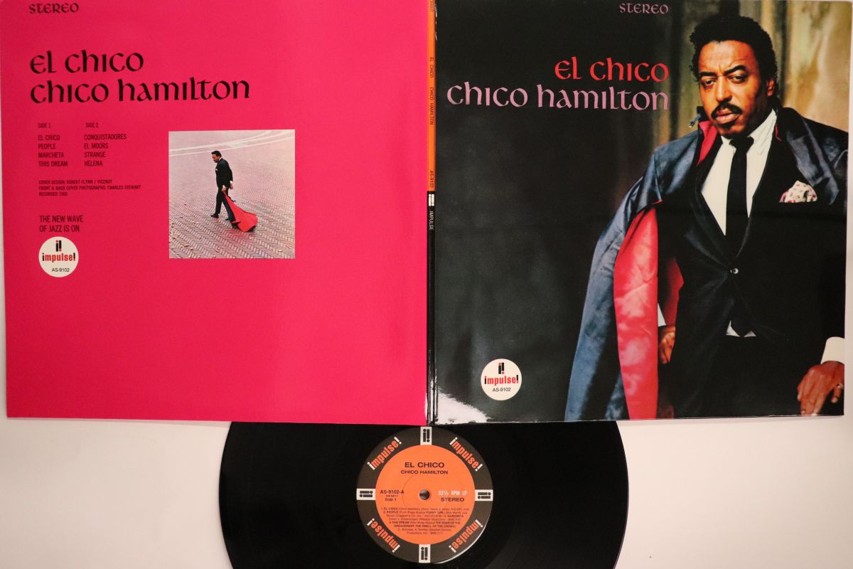 ・アーティスト Chico Hamilton ・タイトル El Chico ・レーベル・型番 IMPULSE AS9102 ・フォーマット LPレコード ・コンディション(盤) 良い (VG+) ・コンディション(ジャケット) 良い (VG+) ・コンディション(帯) オビなし ・特記事項 実際に発送される商品の画像です 【ご購入前に必ずご確認ください】 ・本店サイト(www.recordcity.jp)とは価格、送料が違います ・本店サイト、その他支店のオーダーとは同梱発送できません ・注文確定後に別の注文を頂いた場合、注文同士の同梱は致しかねます。 ・別倉庫から発送しているため、店頭受け渡しは対応しておりません ・一部商品は他の通販サイトでも販売しているため、ご注文のタイミングによっては商品のご用意ができない場合がございます。 ・土日祝日はお休みです 金曜・祝前日9時以降のご連絡またはご入金は、返答または発送が週明け・祝日明けに順次対応となります。 ・ご購入後のキャンセル不可 ご購入後のキャンセルはいかなる理由においてもお受けできません。ご了承の上、ご購入くださいませ。 ・日本郵便(ゆうパック/ゆうメール)によるお届けになります。 ・中古品であることをご理解ください 当ストアでは中古商品を主に販売しております。中古品であることをご理解の上ご購入ください。また、一部商品はRecordCityオンラインストアで試聴可能です。 ・返品について お客様のご都合による返品は一切承っておりません。 表記の内容と実際の商品に相違がある場合、また針飛び等で返品・返金をご希望される場合は、商品の到着後1週間以内にご連絡ください。商品の返送をこちらで確認後、キャンセル・返金を行います。 コンディションVG以下の商品は返品できません。プレイに影響のない表面のこすれ傷、プレス起因のノイズ盤は返品の対象外です。 【コンディション表記】 ・ほぼ新品(M-)(Like New) 完全な新品。未使用。当店ではほぼ使用しません ・非常に良い(EX)(Excellent) 中古盤として美品な状態。わずかな経年を感じるものの傷みを感じさせない、当店基準で最高の状態 ・良い(VG+)(Very Good Plus) 丁寧に扱われた中古品で、軽い使用感がみられる。 ・可(VG)(Acceptable) 使い込まれた中古品で、「良い」よりもさらに使用感がみられる。 ・悪い(VG-)(Bad) 状態が悪いアイテム。使用の保障はなく、再生不可、針飛び、目立つノイズがあるかもしれない。状態によるクレーム不可。返品不可。 ・非常に悪い(G)(Very Bad) 「悪い」よりさらに状態が悪いアイテム。使用の保障はなく、再生不可、針飛び、目立つノイズがあるかもしれない。状態によるクレーム不可。返品不可。 ・ジャンク(Fair)(Junk/Fair) 割れている、反っている、水ダメージがある、カビ、ジャケットが分離している、ひどい書き込み、ひどい擦れなど最低の状態。使用の保障はなく、再生不可、針飛び、目立つノイズがあるかもしれない。状態によるクレーム不可。返品不可。 ・ジャンク(Poor)(Junk/Poor) 割れている、反っている、水ダメージがある、カビ、ジャケットが分離している、ひどい書き込み、ひどい擦れなど最低の状態。使用の保障はなく、再生不可、針飛び、目立つノイズがあるかもしれない。状態によるクレーム不可。返品不可。
