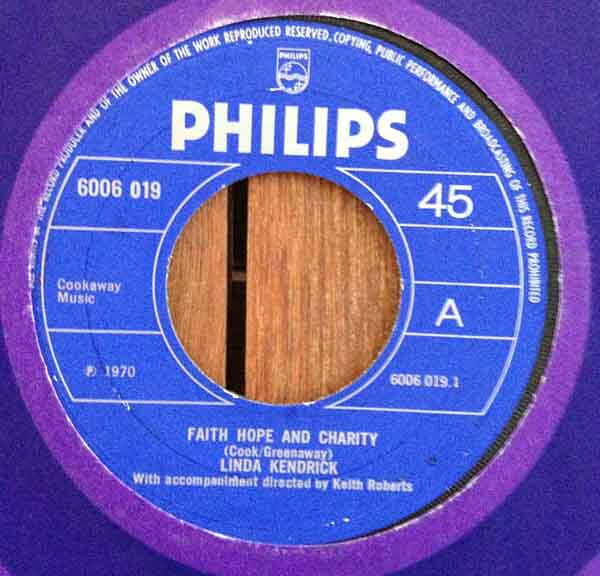 ・アーティスト Linda Kendrick ・タイトル Faith Hope And Charity ・レーベル・型番 Philips 6006019 ・フォーマット 7インチレコード ・コンディション(盤) 良い (VG+) ・コンディション(ジャケット) プレインカバー（元ジャケット／カバー無し） ・コンディション(帯) オビなし ・特記事項 【盤に浅い跡】 サンプル画像です。実際の商品の画像ではありません 商品写真はバーコード/カタログ番号に対応したサンプル画像ですので、お送りする商品の画像ではありません。帯やライナーなどの付属品は、特記事項に記載されている場合のみ含まれます。プロモやカラーレコードなどの仕様についても、該当する場合のみ特記事項に記載しています。 【ご購入前に必ずご確認ください】 ・本店サイト(www.recordcity.jp)とは価格、送料が違います ・本店サイト、その他支店のオーダーとは同梱発送できません ・注文確定後に別の注文を頂いた場合、注文同士の同梱は致しかねます。 ・別倉庫から発送しているため、店頭受け渡しは対応しておりません ・一部商品は他の通販サイトでも販売しているため、ご注文のタイミングによっては商品のご用意ができない場合がございます。 ・土日祝日はお休みです 金曜・祝前日9時以降のご連絡またはご入金は、返答または発送が週明け・祝日明けに順次対応となります。 ・ご購入後のキャンセル不可 ご購入後のキャンセルはいかなる理由においてもお受けできません。ご了承の上、ご購入くださいませ。 ・日本郵便(ゆうパック/ゆうメール)によるお届けになります。 ・中古品であることをご理解ください 当ストアでは中古商品を主に販売しております。中古品であることをご理解の上ご購入ください。また、一部商品はRecordCityオンラインストアで試聴可能です。 ・返品について お客様のご都合による返品は一切承っておりません。 表記の内容と実際の商品に相違がある場合、また針飛び等で返品・返金をご希望される場合は、商品の到着後1週間以内にご連絡ください。商品の返送をこちらで確認後、キャンセル・返金を行います。 コンディションVG以下の商品は返品できません。プレイに影響のない表面のこすれ傷、プレス起因のノイズ盤は返品の対象外です。 【コンディション表記】 ・ほぼ新品(M-)(Like New) 完全な新品。未使用。当店ではほぼ使用しません ・非常に良い(EX)(Excellent) 中古盤として美品な状態。わずかな経年を感じるものの傷みを感じさせない、当店基準で最高の状態 ・良い(VG+)(Very Good Plus) 丁寧に扱われた中古品で、軽い使用感がみられる。 ・可(VG)(Acceptable) 使い込まれた中古品で、「良い」よりもさらに使用感がみられる。 ・悪い(VG-)(Bad) 状態が悪いアイテム。使用の保障はなく、再生不可、針飛び、目立つノイズがあるかもしれない。状態によるクレーム不可。返品不可。 ・非常に悪い(G)(Very Bad) 「悪い」よりさらに状態が悪いアイテム。使用の保障はなく、再生不可、針飛び、目立つノイズがあるかもしれない。状態によるクレーム不可。返品不可。 ・ジャンク(Fair)(Junk/Fair) 割れている、反っている、水ダメージがある、カビ、ジャケットが分離している、ひどい書き込み、ひどい擦れなど最低の状態。使用の保障はなく、再生不可、針飛び、目立つノイズがあるかもしれない。状態によるクレーム不可。返品不可。 ・ジャンク(Poor)(Junk/Poor) 割れている、反っている、水ダメージがある、カビ、ジャケットが分離している、ひどい書き込み、ひどい擦れなど最低の状態。使用の保障はなく、再生不可、針飛び、目立つノイズがあるかもしれない。状態によるクレーム不可。返品不可。