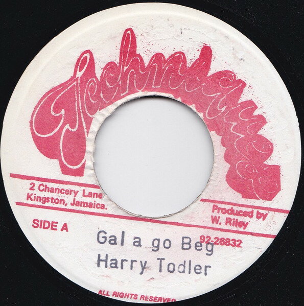 ・アーティスト Harry Toddler ・タイトル Gal A Go Beg ・レーベル・型番 Techniques 883 ・フォーマット 7インチレコード ・コンディション(盤) 良い (VG+) ・コンディション(ジャケット) プレインカバー（元ジャケット／カバー無し） ・コンディション(帯) オビなし ・特記事項 サンプル画像です。実際の商品の画像ではありません 商品写真はバーコード/カタログ番号に対応したサンプル画像ですので、お送りする商品の画像ではありません。帯やライナーなどの付属品は、特記事項に記載されている場合のみ含まれます。プロモやカラーレコードなどの仕様についても、該当する場合のみ特記事項に記載しています。 【ご購入前に必ずご確認ください】 ・本店サイト(www.recordcity.jp)とは価格、送料が違います ・本店サイト、その他支店のオーダーとは同梱発送できません ・注文確定後に別の注文を頂いた場合、注文同士の同梱は致しかねます。 ・別倉庫から発送しているため、店頭受け渡しは対応しておりません ・一部商品は他の通販サイトでも販売しているため、ご注文のタイミングによっては商品のご用意ができない場合がございます。 ・土日祝日はお休みです 金曜・祝前日9時以降のご連絡またはご入金は、返答または発送が週明け・祝日明けに順次対応となります。 ・ご購入後のキャンセル不可 ご購入後のキャンセルはいかなる理由においてもお受けできません。ご了承の上、ご購入くださいませ。 ・日本郵便(ゆうパック/ゆうメール)によるお届けになります。 ・中古品であることをご理解ください 当ストアでは中古商品を主に販売しております。中古品であることをご理解の上ご購入ください。また、一部商品はRecordCityオンラインストアで試聴可能です。 ・返品について お客様のご都合による返品は一切承っておりません。 表記の内容と実際の商品に相違がある場合、また針飛び等で返品・返金をご希望される場合は、商品の到着後1週間以内にご連絡ください。商品の返送をこちらで確認後、キャンセル・返金を行います。 コンディションVG以下の商品は返品できません。プレイに影響のない表面のこすれ傷、プレス起因のノイズ盤は返品の対象外です。 【コンディション表記】 ・ほぼ新品(M-)(Like New) 完全な新品。未使用。当店ではほぼ使用しません ・非常に良い(EX)(Excellent) 中古盤として美品な状態。わずかな経年を感じるものの傷みを感じさせない、当店基準で最高の状態 ・良い(VG+)(Very Good Plus) 丁寧に扱われた中古品で、軽い使用感がみられる。 ・可(VG)(Acceptable) 使い込まれた中古品で、「良い」よりもさらに使用感がみられる。 ・悪い(VG-)(Bad) 状態が悪いアイテム。使用の保障はなく、再生不可、針飛び、目立つノイズがあるかもしれない。状態によるクレーム不可。返品不可。 ・非常に悪い(G)(Very Bad) 「悪い」よりさらに状態が悪いアイテム。使用の保障はなく、再生不可、針飛び、目立つノイズがあるかもしれない。状態によるクレーム不可。返品不可。 ・ジャンク(Fair)(Junk/Fair) 割れている、反っている、水ダメージがある、カビ、ジャケットが分離している、ひどい書き込み、ひどい擦れなど最低の状態。使用の保障はなく、再生不可、針飛び、目立つノイズがあるかもしれない。状態によるクレーム不可。返品不可。 ・ジャンク(Poor)(Junk/Poor) 割れている、反っている、水ダメージがある、カビ、ジャケットが分離している、ひどい書き込み、ひどい擦れなど最低の状態。使用の保障はなく、再生不可、針飛び、目立つノイズがあるかもしれない。状態によるクレーム不可。返品不可。