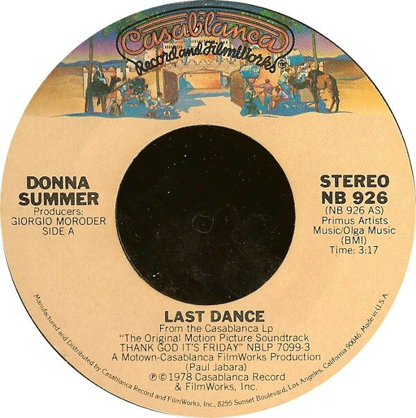 ・アーティスト Donna Summer ・タイトル Last Dance ・レーベル・型番 Casablanca NB926 ・フォーマット 7インチレコード ・コンディション(盤) 良い (VG+) ・コンディション(ジャケット) プレインカバー（元ジャケット／カバー無し） ・コンディション(帯) オビなし ・特記事項 【盤に薄い跡】【インナースリーブ破れ】 サンプル画像です。実際の商品の画像ではありません 商品写真はバーコード/カタログ番号に対応したサンプル画像ですので、お送りする商品の画像ではありません。帯やライナーなどの付属品は、特記事項に記載されている場合のみ含まれます。プロモやカラーレコードなどの仕様についても、該当する場合のみ特記事項に記載しています。 【ご購入前に必ずご確認ください】 ・本店サイト(www.recordcity.jp)とは価格、送料が違います ・本店サイト、その他支店のオーダーとは同梱発送できません ・注文確定後に別の注文を頂いた場合、注文同士の同梱は致しかねます。 ・別倉庫から発送しているため、店頭受け渡しは対応しておりません ・一部商品は他の通販サイトでも販売しているため、ご注文のタイミングによっては商品のご用意ができない場合がございます。 ・土日祝日はお休みです 金曜・祝前日9時以降のご連絡またはご入金は、返答または発送が週明け・祝日明けに順次対応となります。 ・ご購入後のキャンセル不可 ご購入後のキャンセルはいかなる理由においてもお受けできません。ご了承の上、ご購入くださいませ。 ・日本郵便(ゆうパック/ゆうメール)によるお届けになります。 ・中古品であることをご理解ください 当ストアでは中古商品を主に販売しております。中古品であることをご理解の上ご購入ください。また、一部商品はRecordCityオンラインストアで試聴可能です。 ・返品について お客様のご都合による返品は一切承っておりません。 表記の内容と実際の商品に相違がある場合、また針飛び等で返品・返金をご希望される場合は、商品の到着後1週間以内にご連絡ください。商品の返送をこちらで確認後、キャンセル・返金を行います。 コンディションVG以下の商品は返品できません。プレイに影響のない表面のこすれ傷、プレス起因のノイズ盤は返品の対象外です。 【コンディション表記】 ・ほぼ新品(M-)(Like New) 完全な新品。未使用。当店ではほぼ使用しません ・非常に良い(EX)(Excellent) 中古盤として美品な状態。わずかな経年を感じるものの傷みを感じさせない、当店基準で最高の状態 ・良い(VG+)(Very Good Plus) 丁寧に扱われた中古品で、軽い使用感がみられる。 ・可(VG)(Acceptable) 使い込まれた中古品で、「良い」よりもさらに使用感がみられる。 ・悪い(VG-)(Bad) 状態が悪いアイテム。使用の保障はなく、再生不可、針飛び、目立つノイズがあるかもしれない。状態によるクレーム不可。返品不可。 ・非常に悪い(G)(Very Bad) 「悪い」よりさらに状態が悪いアイテム。使用の保障はなく、再生不可、針飛び、目立つノイズがあるかもしれない。状態によるクレーム不可。返品不可。 ・ジャンク(Fair)(Junk/Fair) 割れている、反っている、水ダメージがある、カビ、ジャケットが分離している、ひどい書き込み、ひどい擦れなど最低の状態。使用の保障はなく、再生不可、針飛び、目立つノイズがあるかもしれない。状態によるクレーム不可。返品不可。 ・ジャンク(Poor)(Junk/Poor) 割れている、反っている、水ダメージがある、カビ、ジャケットが分離している、ひどい書き込み、ひどい擦れなど最低の状態。使用の保障はなく、再生不可、針飛び、目立つノイズがあるかもしれない。状態によるクレーム不可。返品不可。