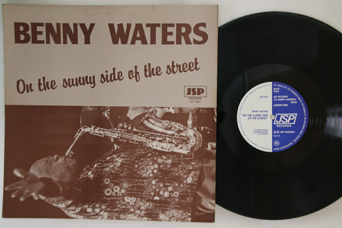 ・アーティスト Benny Waters ・タイトル On The Sunny Side Of The Street ・レーベル・型番 JSP JSP1027 ・フォーマット LPレコード ・コンディション(盤) 良い (VG+) ・コンディション(ジャケット) 良い (VG+) ・コンディション(帯) オビなし ・特記事項 【カバーにリングウェア】【盤反り】 実際に発送される商品の画像です 【ご購入前に必ずご確認ください】 ・本店サイト(www.recordcity.jp)とは価格、送料が違います ・本店サイト、その他支店のオーダーとは同梱発送できません ・注文確定後に別の注文を頂いた場合、注文同士の同梱は致しかねます。 ・別倉庫から発送しているため、店頭受け渡しは対応しておりません ・一部商品は他の通販サイトでも販売しているため、ご注文のタイミングによっては商品のご用意ができない場合がございます。 ・土日祝日はお休みです 金曜・祝前日9時以降のご連絡またはご入金は、返答または発送が週明け・祝日明けに順次対応となります。 ・ご購入後のキャンセル不可 ご購入後のキャンセルはいかなる理由においてもお受けできません。ご了承の上、ご購入くださいませ。 ・日本郵便(ゆうパック/ゆうメール)によるお届けになります。 ・中古品であることをご理解ください 当ストアでは中古商品を主に販売しております。中古品であることをご理解の上ご購入ください。また、一部商品はRecordCityオンラインストアで試聴可能です。 ・返品について お客様のご都合による返品は一切承っておりません。 表記の内容と実際の商品に相違がある場合、また針飛び等で返品・返金をご希望される場合は、商品の到着後1週間以内にご連絡ください。商品の返送をこちらで確認後、キャンセル・返金を行います。 コンディションVG以下の商品は返品できません。プレイに影響のない表面のこすれ傷、プレス起因のノイズ盤は返品の対象外です。 【コンディション表記】 ・ほぼ新品(M-)(Like New) 完全な新品。未使用。当店ではほぼ使用しません ・非常に良い(EX)(Excellent) 中古盤として美品な状態。わずかな経年を感じるものの傷みを感じさせない、当店基準で最高の状態 ・良い(VG+)(Very Good Plus) 丁寧に扱われた中古品で、軽い使用感がみられる。 ・可(VG)(Acceptable) 使い込まれた中古品で、「良い」よりもさらに使用感がみられる。 ・悪い(VG-)(Bad) 状態が悪いアイテム。使用の保障はなく、再生不可、針飛び、目立つノイズがあるかもしれない。状態によるクレーム不可。返品不可。 ・非常に悪い(G)(Very Bad) 「悪い」よりさらに状態が悪いアイテム。使用の保障はなく、再生不可、針飛び、目立つノイズがあるかもしれない。状態によるクレーム不可。返品不可。 ・ジャンク(Fair)(Junk/Fair) 割れている、反っている、水ダメージがある、カビ、ジャケットが分離している、ひどい書き込み、ひどい擦れなど最低の状態。使用の保障はなく、再生不可、針飛び、目立つノイズがあるかもしれない。状態によるクレーム不可。返品不可。 ・ジャンク(Poor)(Junk/Poor) 割れている、反っている、水ダメージがある、カビ、ジャケットが分離している、ひどい書き込み、ひどい擦れなど最低の状態。使用の保障はなく、再生不可、針飛び、目立つノイズがあるかもしれない。状態によるクレーム不可。返品不可。
