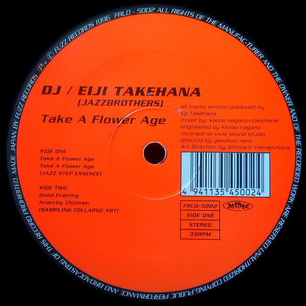 ・アーティスト Eiji Takehana ・タイトル Take A Flower Age ・レーベル・型番 Fuzz Records FRLD5002 ・フォーマット 12インチレコード ・コンディション(盤) 非常に良い(EX) ・コンディション(ジャケット) プレインカバー（元ジャケット／カバー無し） ・コンディション(帯) オビなし ・特記事項 サンプル画像です。実際の商品の画像ではありません 商品写真はバーコード/カタログ番号に対応したサンプル画像ですので、お送りする商品の画像ではありません。帯やライナーなどの付属品は、特記事項に記載されている場合のみ含まれます。プロモやカラーレコードなどの仕様についても、該当する場合のみ特記事項に記載しています。 【ご購入前に必ずご確認ください】 ・本店サイト(www.recordcity.jp)とは価格、送料が違います ・本店サイト、その他支店のオーダーとは同梱発送できません ・注文確定後に別の注文を頂いた場合、注文同士の同梱は致しかねます。 ・別倉庫から発送しているため、店頭受け渡しは対応しておりません ・一部商品は他の通販サイトでも販売しているため、ご注文のタイミングによっては商品のご用意ができない場合がございます。 ・土日祝日はお休みです 金曜・祝前日9時以降のご連絡またはご入金は、返答または発送が週明け・祝日明けに順次対応となります。 ・ご購入後のキャンセル不可 ご購入後のキャンセルはいかなる理由においてもお受けできません。ご了承の上、ご購入くださいませ。 ・日本郵便(ゆうパック/ゆうメール)によるお届けになります。 ・中古品であることをご理解ください 当ストアでは中古商品を主に販売しております。中古品であることをご理解の上ご購入ください。また、一部商品はRecordCityオンラインストアで試聴可能です。 ・返品について お客様のご都合による返品は一切承っておりません。 表記の内容と実際の商品に相違がある場合、また針飛び等で返品・返金をご希望される場合は、商品の到着後1週間以内にご連絡ください。商品の返送をこちらで確認後、キャンセル・返金を行います。 コンディションVG以下の商品は返品できません。プレイに影響のない表面のこすれ傷、プレス起因のノイズ盤は返品の対象外です。 【コンディション表記】 ・ほぼ新品(M-)(Like New) 完全な新品。未使用。当店ではほぼ使用しません ・非常に良い(EX)(Excellent) 中古盤として美品な状態。わずかな経年を感じるものの傷みを感じさせない、当店基準で最高の状態 ・良い(VG+)(Very Good Plus) 丁寧に扱われた中古品で、軽い使用感がみられる。 ・可(VG)(Acceptable) 使い込まれた中古品で、「良い」よりもさらに使用感がみられる。 ・悪い(VG-)(Bad) 状態が悪いアイテム。使用の保障はなく、再生不可、針飛び、目立つノイズがあるかもしれない。状態によるクレーム不可。返品不可。 ・非常に悪い(G)(Very Bad) 「悪い」よりさらに状態が悪いアイテム。使用の保障はなく、再生不可、針飛び、目立つノイズがあるかもしれない。状態によるクレーム不可。返品不可。 ・ジャンク(Fair)(Junk/Fair) 割れている、反っている、水ダメージがある、カビ、ジャケットが分離している、ひどい書き込み、ひどい擦れなど最低の状態。使用の保障はなく、再生不可、針飛び、目立つノイズがあるかもしれない。状態によるクレーム不可。返品不可。 ・ジャンク(Poor)(Junk/Poor) 割れている、反っている、水ダメージがある、カビ、ジャケットが分離している、ひどい書き込み、ひどい擦れなど最低の状態。使用の保障はなく、再生不可、針飛び、目立つノイズがあるかもしれない。状態によるクレーム不可。返品不可。