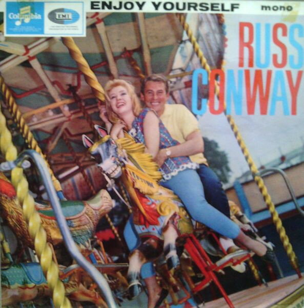 ・アーティスト Russ Conway ・タイトル Enjoy Yourself ・レーベル・型番 Columbia 33SX1639 ・フォーマット LPレコード ・コンディション(盤) 良い (VG+) ・コンディション(ジャケット) 良い (VG+) ・コンディション(帯) オビなし ・特記事項 サンプル画像です。実際の商品の画像ではありません 商品写真はバーコード/カタログ番号に対応したサンプル画像ですので、お送りする商品の画像ではありません。帯やライナーなどの付属品は、特記事項に記載されている場合のみ含まれます。プロモやカラーレコードなどの仕様についても、該当する場合のみ特記事項に記載しています。 【ご購入前に必ずご確認ください】 ・本店サイト(www.recordcity.jp)とは価格、送料が違います ・本店サイト、その他支店のオーダーとは同梱発送できません ・注文確定後に別の注文を頂いた場合、注文同士の同梱は致しかねます。 ・別倉庫から発送しているため、店頭受け渡しは対応しておりません ・一部商品は他の通販サイトでも販売しているため、ご注文のタイミングによっては商品のご用意ができない場合がございます。 ・土日祝日はお休みです 金曜・祝前日9時以降のご連絡またはご入金は、返答または発送が週明け・祝日明けに順次対応となります。 ・ご購入後のキャンセル不可 ご購入後のキャンセルはいかなる理由においてもお受けできません。ご了承の上、ご購入くださいませ。 ・日本郵便(ゆうパック/ゆうメール)によるお届けになります。 ・中古品であることをご理解ください 当ストアでは中古商品を主に販売しております。中古品であることをご理解の上ご購入ください。また、一部商品はRecordCityオンラインストアで試聴可能です。 ・返品について お客様のご都合による返品は一切承っておりません。 表記の内容と実際の商品に相違がある場合、また針飛び等で返品・返金をご希望される場合は、商品の到着後1週間以内にご連絡ください。商品の返送をこちらで確認後、キャンセル・返金を行います。 コンディションVG以下の商品は返品できません。プレイに影響のない表面のこすれ傷、プレス起因のノイズ盤は返品の対象外です。 【コンディション表記】 ・ほぼ新品(M-)(Like New) 完全な新品。未使用。当店ではほぼ使用しません ・非常に良い(EX)(Excellent) 中古盤として美品な状態。わずかな経年を感じるものの傷みを感じさせない、当店基準で最高の状態 ・良い(VG+)(Very Good Plus) 丁寧に扱われた中古品で、軽い使用感がみられる。 ・可(VG)(Acceptable) 使い込まれた中古品で、「良い」よりもさらに使用感がみられる。 ・悪い(VG-)(Bad) 状態が悪いアイテム。使用の保障はなく、再生不可、針飛び、目立つノイズがあるかもしれない。状態によるクレーム不可。返品不可。 ・非常に悪い(G)(Very Bad) 「悪い」よりさらに状態が悪いアイテム。使用の保障はなく、再生不可、針飛び、目立つノイズがあるかもしれない。状態によるクレーム不可。返品不可。 ・ジャンク(Fair)(Junk/Fair) 割れている、反っている、水ダメージがある、カビ、ジャケットが分離している、ひどい書き込み、ひどい擦れなど最低の状態。使用の保障はなく、再生不可、針飛び、目立つノイズがあるかもしれない。状態によるクレーム不可。返品不可。 ・ジャンク(Poor)(Junk/Poor) 割れている、反っている、水ダメージがある、カビ、ジャケットが分離している、ひどい書き込み、ひどい擦れなど最低の状態。使用の保障はなく、再生不可、針飛び、目立つノイズがあるかもしれない。状態によるクレーム不可。返品不可。