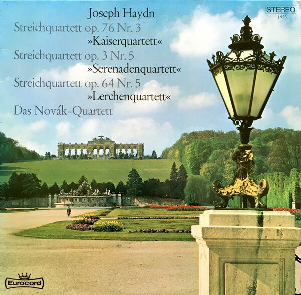 ・アーティスト Haydn, Das Novak-quartett ・タイトル Streichquartett Op. 76 Nr. 3・streichquartett Op. 3 Nr. 5・streichquartett Op. 64 Nr. 5 ・レーベル・型番 EUROCORD J923 ・フォーマット LPレコード ・コンディション(盤) 良い (VG+) ・コンディション(ジャケット) 良い (VG+) ・コンディション(帯) オビなし ・特記事項 サンプル画像です。実際の商品の画像ではありません 商品写真はバーコード/カタログ番号に対応したサンプル画像ですので、お送りする商品の画像ではありません。帯やライナーなどの付属品は、特記事項に記載されている場合のみ含まれます。プロモやカラーレコードなどの仕様についても、該当する場合のみ特記事項に記載しています。 【ご購入前に必ずご確認ください】 ・本店サイト(www.recordcity.jp)とは価格、送料が違います ・本店サイト、その他支店のオーダーとは同梱発送できません ・注文確定後に別の注文を頂いた場合、注文同士の同梱は致しかねます。 ・別倉庫から発送しているため、店頭受け渡しは対応しておりません ・一部商品は他の通販サイトでも販売しているため、ご注文のタイミングによっては商品のご用意ができない場合がございます。 ・土日祝日はお休みです 金曜・祝前日9時以降のご連絡またはご入金は、返答または発送が週明け・祝日明けに順次対応となります。 ・ご購入後のキャンセル不可 ご購入後のキャンセルはいかなる理由においてもお受けできません。ご了承の上、ご購入くださいませ。 ・日本郵便(ゆうパック/ゆうメール)によるお届けになります。 ・中古品であることをご理解ください 当ストアでは中古商品を主に販売しております。中古品であることをご理解の上ご購入ください。また、一部商品はRecordCityオンラインストアで試聴可能です。 ・返品について お客様のご都合による返品は一切承っておりません。 表記の内容と実際の商品に相違がある場合、また針飛び等で返品・返金をご希望される場合は、商品の到着後1週間以内にご連絡ください。商品の返送をこちらで確認後、キャンセル・返金を行います。 コンディションVG以下の商品は返品できません。プレイに影響のない表面のこすれ傷、プレス起因のノイズ盤は返品の対象外です。 【コンディション表記】 ・ほぼ新品(M-)(Like New) 完全な新品。未使用。当店ではほぼ使用しません ・非常に良い(EX)(Excellent) 中古盤として美品な状態。わずかな経年を感じるものの傷みを感じさせない、当店基準で最高の状態 ・良い(VG+)(Very Good Plus) 丁寧に扱われた中古品で、軽い使用感がみられる。 ・可(VG)(Acceptable) 使い込まれた中古品で、「良い」よりもさらに使用感がみられる。 ・悪い(VG-)(Bad) 状態が悪いアイテム。使用の保障はなく、再生不可、針飛び、目立つノイズがあるかもしれない。状態によるクレーム不可。返品不可。 ・非常に悪い(G)(Very Bad) 「悪い」よりさらに状態が悪いアイテム。使用の保障はなく、再生不可、針飛び、目立つノイズがあるかもしれない。状態によるクレーム不可。返品不可。 ・ジャンク(Fair)(Junk/Fair) 割れている、反っている、水ダメージがある、カビ、ジャケットが分離している、ひどい書き込み、ひどい擦れなど最低の状態。使用の保障はなく、再生不可、針飛び、目立つノイズがあるかもしれない。状態によるクレーム不可。返品不可。 ・ジャンク(Poor)(Junk/Poor) 割れている、反っている、水ダメージがある、カビ、ジャケットが分離している、ひどい書き込み、ひどい擦れなど最低の状態。使用の保障はなく、再生不可、針飛び、目立つノイズがあるかもしれない。状態によるクレーム不可。返品不可。