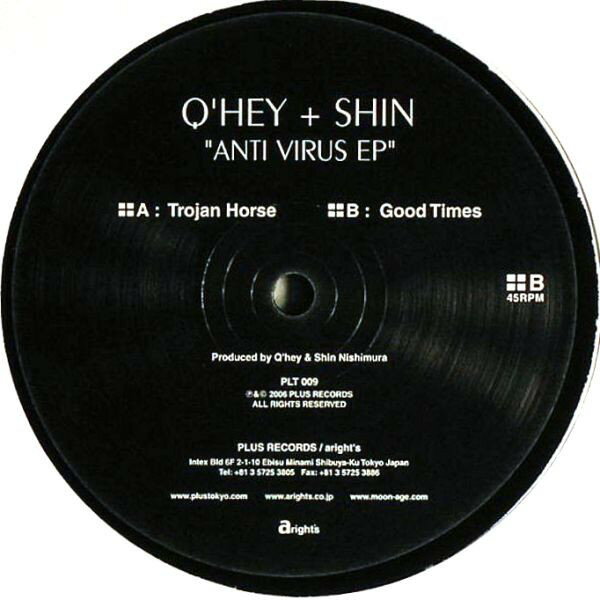 ・アーティスト Q'Hey + Shin Nishimura ・タイトル Anti Virus EP ・レーベル・型番 Plus PLT009 ・フォーマット 12インチレコード ・コンディション(盤) 非常に良い(EX) ・コンディション(ジャケット) プレインカバー（元ジャケット／カバー無し） ・コンディション(帯) オビなし ・特記事項 サンプル画像です。実際の商品の画像ではありません 商品写真はバーコード/カタログ番号に対応したサンプル画像ですので、お送りする商品の画像ではありません。帯やライナーなどの付属品は、特記事項に記載されている場合のみ含まれます。プロモやカラーレコードなどの仕様についても、該当する場合のみ特記事項に記載しています。 【ご購入前に必ずご確認ください】 ・本店サイト(www.recordcity.jp)とは価格、送料が違います ・本店サイト、その他支店のオーダーとは同梱発送できません ・注文確定後に別の注文を頂いた場合、注文同士の同梱は致しかねます。 ・別倉庫から発送しているため、店頭受け渡しは対応しておりません ・一部商品は他の通販サイトでも販売しているため、ご注文のタイミングによっては商品のご用意ができない場合がございます。 ・土日祝日はお休みです 金曜・祝前日9時以降のご連絡またはご入金は、返答または発送が週明け・祝日明けに順次対応となります。 ・ご購入後のキャンセル不可 ご購入後のキャンセルはいかなる理由においてもお受けできません。ご了承の上、ご購入くださいませ。 ・日本郵便(ゆうパック/ゆうメール)によるお届けになります。 ・中古品であることをご理解ください 当ストアでは中古商品を主に販売しております。中古品であることをご理解の上ご購入ください。また、一部商品はRecordCityオンラインストアで試聴可能です。 ・返品について お客様のご都合による返品は一切承っておりません。 表記の内容と実際の商品に相違がある場合、また針飛び等で返品・返金をご希望される場合は、商品の到着後1週間以内にご連絡ください。商品の返送をこちらで確認後、キャンセル・返金を行います。 コンディションVG以下の商品は返品できません。プレイに影響のない表面のこすれ傷、プレス起因のノイズ盤は返品の対象外です。 【コンディション表記】 ・ほぼ新品(M-)(Like New) 完全な新品。未使用。当店ではほぼ使用しません ・非常に良い(EX)(Excellent) 中古盤として美品な状態。わずかな経年を感じるものの傷みを感じさせない、当店基準で最高の状態 ・良い(VG+)(Very Good Plus) 丁寧に扱われた中古品で、軽い使用感がみられる。 ・可(VG)(Acceptable) 使い込まれた中古品で、「良い」よりもさらに使用感がみられる。 ・悪い(VG-)(Bad) 状態が悪いアイテム。使用の保障はなく、再生不可、針飛び、目立つノイズがあるかもしれない。状態によるクレーム不可。返品不可。 ・非常に悪い(G)(Very Bad) 「悪い」よりさらに状態が悪いアイテム。使用の保障はなく、再生不可、針飛び、目立つノイズがあるかもしれない。状態によるクレーム不可。返品不可。 ・ジャンク(Fair)(Junk/Fair) 割れている、反っている、水ダメージがある、カビ、ジャケットが分離している、ひどい書き込み、ひどい擦れなど最低の状態。使用の保障はなく、再生不可、針飛び、目立つノイズがあるかもしれない。状態によるクレーム不可。返品不可。 ・ジャンク(Poor)(Junk/Poor) 割れている、反っている、水ダメージがある、カビ、ジャケットが分離している、ひどい書き込み、ひどい擦れなど最低の状態。使用の保障はなく、再生不可、針飛び、目立つノイズがあるかもしれない。状態によるクレーム不可。返品不可。
