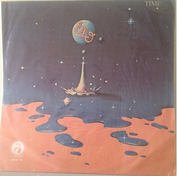 ・アーティスト Electric Light Orchestra ・タイトル Time ・レーベル・型番 Liming Record LM3113 ・フォーマット LPレコード ・コンディション(盤) 良い (VG+) ・コンディション(ジャケット) 良い (VG+) ・コンディション(帯) オビなし ・特記事項 サンプル画像です。実際の商品の画像ではありません 商品写真はバーコード/カタログ番号に対応したサンプル画像ですので、お送りする商品の画像ではありません。帯やライナーなどの付属品は、特記事項に記載されている場合のみ含まれます。プロモやカラーレコードなどの仕様についても、該当する場合のみ特記事項に記載しています。 【ご購入前に必ずご確認ください】 ・本店サイト(www.recordcity.jp)とは価格、送料が違います ・本店サイト、その他支店のオーダーとは同梱発送できません ・注文確定後に別の注文を頂いた場合、注文同士の同梱は致しかねます。 ・別倉庫から発送しているため、店頭受け渡しは対応しておりません ・一部商品は他の通販サイトでも販売しているため、ご注文のタイミングによっては商品のご用意ができない場合がございます。 ・土日祝日はお休みです 金曜・祝前日9時以降のご連絡またはご入金は、返答または発送が週明け・祝日明けに順次対応となります。 ・ご購入後のキャンセル不可 ご購入後のキャンセルはいかなる理由においてもお受けできません。ご了承の上、ご購入くださいませ。 ・日本郵便(ゆうパック/ゆうメール)によるお届けになります。 ・中古品であることをご理解ください 当ストアでは中古商品を主に販売しております。中古品であることをご理解の上ご購入ください。また、一部商品はRecordCityオンラインストアで試聴可能です。 ・返品について お客様のご都合による返品は一切承っておりません。 表記の内容と実際の商品に相違がある場合、また針飛び等で返品・返金をご希望される場合は、商品の到着後1週間以内にご連絡ください。商品の返送をこちらで確認後、キャンセル・返金を行います。 コンディションVG以下の商品は返品できません。プレイに影響のない表面のこすれ傷、プレス起因のノイズ盤は返品の対象外です。 【コンディション表記】 ・ほぼ新品(M-)(Like New) 完全な新品。未使用。当店ではほぼ使用しません ・非常に良い(EX)(Excellent) 中古盤として美品な状態。わずかな経年を感じるものの傷みを感じさせない、当店基準で最高の状態 ・良い(VG+)(Very Good Plus) 丁寧に扱われた中古品で、軽い使用感がみられる。 ・可(VG)(Acceptable) 使い込まれた中古品で、「良い」よりもさらに使用感がみられる。 ・悪い(VG-)(Bad) 状態が悪いアイテム。使用の保障はなく、再生不可、針飛び、目立つノイズがあるかもしれない。状態によるクレーム不可。返品不可。 ・非常に悪い(G)(Very Bad) 「悪い」よりさらに状態が悪いアイテム。使用の保障はなく、再生不可、針飛び、目立つノイズがあるかもしれない。状態によるクレーム不可。返品不可。 ・ジャンク(Fair)(Junk/Fair) 割れている、反っている、水ダメージがある、カビ、ジャケットが分離している、ひどい書き込み、ひどい擦れなど最低の状態。使用の保障はなく、再生不可、針飛び、目立つノイズがあるかもしれない。状態によるクレーム不可。返品不可。 ・ジャンク(Poor)(Junk/Poor) 割れている、反っている、水ダメージがある、カビ、ジャケットが分離している、ひどい書き込み、ひどい擦れなど最低の状態。使用の保障はなく、再生不可、針飛び、目立つノイズがあるかもしれない。状態によるクレーム不可。返品不可。