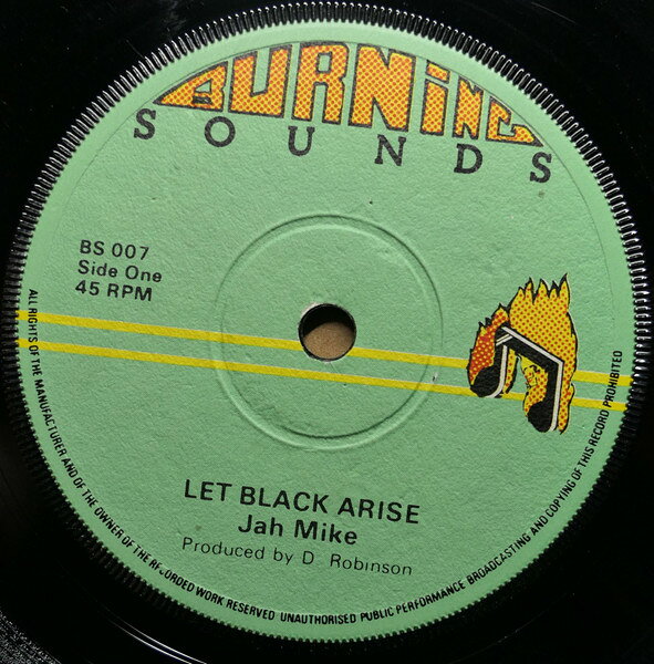 ・アーティスト Jah Mike ・タイトル Let Black Arise ・レーベル・型番 Burning Sounds BS007 ・フォーマット 7インチレコード ・コンディション(盤) 良い (VG+) ・コンディション(ジャケット) ・コンディション(帯) オビなし ・特記事項 【レーベルに書き込み】【レーベルに染み】【SEW】 サンプル画像です。実際の商品の画像ではありません 商品写真はバーコード/カタログ番号に対応したサンプル画像ですので、お送りする商品の画像ではありません。帯やライナーなどの付属品は、特記事項に記載されている場合のみ含まれます。プロモやカラーレコードなどの仕様についても、該当する場合のみ特記事項に記載しています。 【ご購入前に必ずご確認ください】 ・本店サイト(www.recordcity.jp)とは価格、送料が違います ・本店サイト、その他支店のオーダーとは同梱発送できません ・注文確定後に別の注文を頂いた場合、注文同士の同梱は致しかねます。 ・別倉庫から発送しているため、店頭受け渡しは対応しておりません ・一部商品は他の通販サイトでも販売しているため、ご注文のタイミングによっては商品のご用意ができない場合がございます。 ・土日祝日はお休みです 金曜・祝前日9時以降のご連絡またはご入金は、返答または発送が週明け・祝日明けに順次対応となります。 ・ご購入後のキャンセル不可 ご購入後のキャンセルはいかなる理由においてもお受けできません。ご了承の上、ご購入くださいませ。 ・日本郵便(ゆうパック/ゆうメール)によるお届けになります。 ・中古品であることをご理解ください 当ストアでは中古商品を主に販売しております。中古品であることをご理解の上ご購入ください。また、一部商品はRecordCityオンラインストアで試聴可能です。 ・返品について お客様のご都合による返品は一切承っておりません。 表記の内容と実際の商品に相違がある場合、また針飛び等で返品・返金をご希望される場合は、商品の到着後1週間以内にご連絡ください。商品の返送をこちらで確認後、キャンセル・返金を行います。 コンディションVG以下の商品は返品できません。プレイに影響のない表面のこすれ傷、プレス起因のノイズ盤は返品の対象外です。 【コンディション表記】 ・ほぼ新品(M-)(Like New) 完全な新品。未使用。当店ではほぼ使用しません ・非常に良い(EX)(Excellent) 中古盤として美品な状態。わずかな経年を感じるものの傷みを感じさせない、当店基準で最高の状態 ・良い(VG+)(Very Good Plus) 丁寧に扱われた中古品で、軽い使用感がみられる。 ・可(VG)(Acceptable) 使い込まれた中古品で、「良い」よりもさらに使用感がみられる。 ・悪い(VG-)(Bad) 状態が悪いアイテム。使用の保障はなく、再生不可、針飛び、目立つノイズがあるかもしれない。状態によるクレーム不可。返品不可。 ・非常に悪い(G)(Very Bad) 「悪い」よりさらに状態が悪いアイテム。使用の保障はなく、再生不可、針飛び、目立つノイズがあるかもしれない。状態によるクレーム不可。返品不可。 ・ジャンク(Fair)(Junk/Fair) 割れている、反っている、水ダメージがある、カビ、ジャケットが分離している、ひどい書き込み、ひどい擦れなど最低の状態。使用の保障はなく、再生不可、針飛び、目立つノイズがあるかもしれない。状態によるクレーム不可。返品不可。 ・ジャンク(Poor)(Junk/Poor) 割れている、反っている、水ダメージがある、カビ、ジャケットが分離している、ひどい書き込み、ひどい擦れなど最低の状態。使用の保障はなく、再生不可、針飛び、目立つノイズがあるかもしれない。状態によるクレーム不可。返品不可。