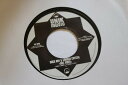 【新品】欧7” Sugar Roy, Conrad Crystal / Ma Hill Vibes / Dem A Run Away Riddim UM7101 Unik Music /00050(2)