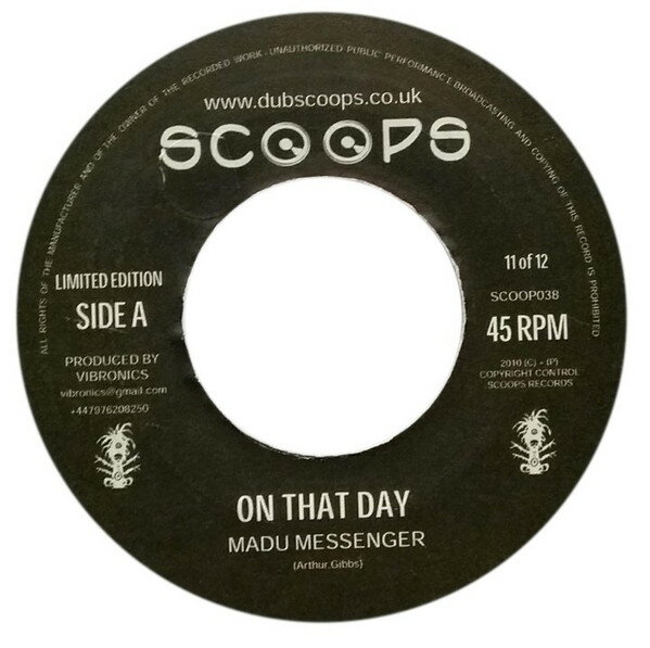 ・アーティスト Madu Messenger ・タイトル On That Day / Version ・レーベル Scoops UK SCOOP038 ・フォーマット 7インチレコード ・コンディション(盤) 新品 (M) ・コンディション(ジャケット) ・コンディション(帯) オビなし ・特記事項 サンプル画像です。実際の商品の画像ではありません 商品写真はバーコード/カタログ番号に対応したサンプル画像ですので、お送りする商品の画像ではありません。帯やライナーなどの付属品は、特記事項に記載されている場合のみ含まれます。プロモやカラーレコードなどの仕様についても、該当する場合のみ特記事項に記載しています。 【ご購入前に必ずご確認ください】 ・本店サイト(www.recordcity.jp)とは価格、送料が違います ・本店サイト、その他支店のオーダーとは同梱発送できません ・別倉庫から発送しているため、店頭受け渡しは対応しておりません ・一部商品は他の通販サイトでも販売しているため、ご注文のタイミングによっては商品のご用意ができない場合がございます。 ・土日祝日はお休みです 金曜・祝前日9時以降のご連絡またはご入金は、返答または発送が週明け・祝日明けに順次対応となります。 ・ご購入後のキャンセル不可 ご購入後のキャンセルはいかなる理由においてもお受けできません。ご了承の上、ご購入くださいませ。 ・日本郵便(ゆうパック/ゆうメール)によるお届けになります。 ・中古品であることをご理解ください 当ストアではお客様よりお譲りいただいた中古商品を主に販売しております。中古品であることをご理解の上ご購入ください。また、一部商品はRecordCityオンラインストアで試聴可能です。 ・返品について お客様のご都合による返品は一切承っておりません。 表記の内容と実際の商品に相違がある場合、また針飛び等で返品・返金をご希望される場合は、商品の到着後1週間以内にご連絡ください。商品の返送をこちらで確認後、キャンセル・返金を行います。 コンディションVG以下の商品は返品できません。プレイに影響のない表面のこすれ傷、プレス起因のノイズ盤は返品の対象外です。 【コンディション表記】 ・ほぼ新品(M-)(Like New) 完全な新品。未使用。当店ではほぼ使用しません ・非常に良い(EX)(Excellent) 中古盤として美品な状態。わずかな経年を感じるものの傷みを感じさせない、当店基準で最高の状態 ・良い(VG+)(Very Good Plus) 丁寧に扱われた中古品で、軽い使用感がみられる。 ・可(VG)(Acceptable) 使い込まれた中古品で、「良い」よりもさらに使用感がみられる。 ・悪い(VG-)(Bad) 状態が悪いアイテム。使用の保障はなく、再生不可、針飛び、目立つノイズがあるかもしれない。状態によるクレーム不可。返品不可。 ・非常に悪い(G)(Very Bad) 「悪い」よりさらに状態が悪いアイテム。使用の保障はなく、再生不可、針飛び、目立つノイズがあるかもしれない。状態によるクレーム不可。返品不可。 ・ジャンク(Fair)(Junk/Fair) 割れている、反っている、水ダメージがある、カビ、ジャケットが分離している、ひどい書き込み、ひどい擦れなど最低の状態。使用の保障はなく、再生不可、針飛び、目立つノイズがあるかもしれない。状態によるクレーム不可。返品不可。 ・ジャンク(Poor)(Junk/Poor) 割れている、反っている、水ダメージがある、カビ、ジャケットが分離している、ひどい書き込み、ひどい擦れなど最低の状態。使用の保障はなく、再生不可、針飛び、目立つノイズがあるかもしれない。状態によるクレーム不可。返品不可。