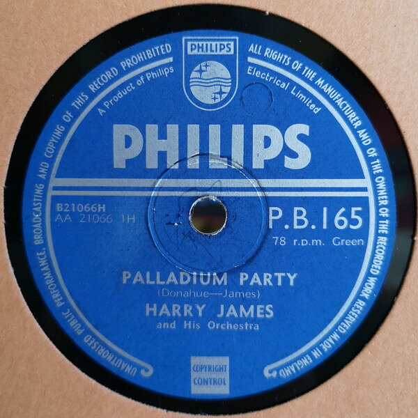 ・アーティスト Harry James & His Orchestra ・タイトル Palladium Party / Ruby ・レーベル・型番 PHILIPS PB165 ・フォーマット 78回転SP盤レコード ・コンディション(盤) 良い (VG+) ・コンディション(ジャケット) 可 (VG) ・コンディション(帯) オビなし ・特記事項 【※再生コンディションによる返品不可】【盤に薄い跡】 サンプル画像です。実際の商品の画像ではありません 商品写真はバーコード/カタログ番号に対応したサンプル画像ですので、お送りする商品の画像ではありません。帯やライナーなどの付属品は、特記事項に記載されている場合のみ含まれます。プロモやカラーレコードなどの仕様についても、該当する場合のみ特記事項に記載しています。 【ご購入前に必ずご確認ください】 ・本店サイト(www.recordcity.jp)とは価格、送料が違います ・本店サイト、その他支店のオーダーとは同梱発送できません ・注文確定後に別の注文を頂いた場合、注文同士の同梱は致しかねます。 ・別倉庫から発送しているため、店頭受け渡しは対応しておりません ・一部商品は他の通販サイトでも販売しているため、ご注文のタイミングによっては商品のご用意ができない場合がございます。 ・土日祝日はお休みです 金曜・祝前日9時以降のご連絡またはご入金は、返答または発送が週明け・祝日明けに順次対応となります。 ・ご購入後のキャンセル不可 ご購入後のキャンセルはいかなる理由においてもお受けできません。ご了承の上、ご購入くださいませ。 ・日本郵便(ゆうパック/ゆうメール)によるお届けになります。 ・中古品であることをご理解ください 当ストアでは中古商品を主に販売しております。中古品であることをご理解の上ご購入ください。また、一部商品はRecordCityオンラインストアで試聴可能です。 ・返品について お客様のご都合による返品は一切承っておりません。 表記の内容と実際の商品に相違がある場合、また針飛び等で返品・返金をご希望される場合は、商品の到着後1週間以内にご連絡ください。商品の返送をこちらで確認後、キャンセル・返金を行います。 コンディションVG以下の商品は返品できません。プレイに影響のない表面のこすれ傷、プレス起因のノイズ盤は返品の対象外です。 【コンディション表記】 ・ほぼ新品(M-)(Like New) 完全な新品。未使用。当店ではほぼ使用しません ・非常に良い(EX)(Excellent) 中古盤として美品な状態。わずかな経年を感じるものの傷みを感じさせない、当店基準で最高の状態 ・良い(VG+)(Very Good Plus) 丁寧に扱われた中古品で、軽い使用感がみられる。 ・可(VG)(Acceptable) 使い込まれた中古品で、「良い」よりもさらに使用感がみられる。 ・悪い(VG-)(Bad) 状態が悪いアイテム。使用の保障はなく、再生不可、針飛び、目立つノイズがあるかもしれない。状態によるクレーム不可。返品不可。 ・非常に悪い(G)(Very Bad) 「悪い」よりさらに状態が悪いアイテム。使用の保障はなく、再生不可、針飛び、目立つノイズがあるかもしれない。状態によるクレーム不可。返品不可。 ・ジャンク(Fair)(Junk/Fair) 割れている、反っている、水ダメージがある、カビ、ジャケットが分離している、ひどい書き込み、ひどい擦れなど最低の状態。使用の保障はなく、再生不可、針飛び、目立つノイズがあるかもしれない。状態によるクレーム不可。返品不可。 ・ジャンク(Poor)(Junk/Poor) 割れている、反っている、水ダメージがある、カビ、ジャケットが分離している、ひどい書き込み、ひどい擦れなど最低の状態。使用の保障はなく、再生不可、針飛び、目立つノイズがあるかもしれない。状態によるクレーム不可。返品不可。