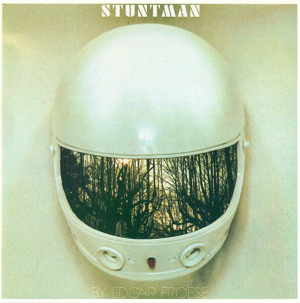 ・アーティスト Edgar Froese ・タイトル Stuntman ・レーベル・型番 Virgin CDV2139 ・フォーマット CD ・コンディション(盤) 良い (VG+) ・コンディション(ジャケット) ・コンディション(帯) オビなし ・特記事項 サンプル画像です。実際の商品の画像ではありません 商品写真はバーコード/カタログ番号に対応したサンプル画像ですので、お送りする商品の画像ではありません。帯やライナーなどの付属品は、特記事項に記載されている場合のみ含まれます。プロモやカラーレコードなどの仕様についても、該当する場合のみ特記事項に記載しています。 【ご購入前に必ずご確認ください】 ・本店サイト(www.recordcity.jp)とは価格、送料が違います ・本店サイト、その他支店のオーダーとは同梱発送できません ・注文確定後に別の注文を頂いた場合、注文同士の同梱は致しかねます。 ・別倉庫から発送しているため、店頭受け渡しは対応しておりません ・一部商品は他の通販サイトでも販売しているため、ご注文のタイミングによっては商品のご用意ができない場合がございます。 ・土日祝日はお休みです 金曜・祝前日9時以降のご連絡またはご入金は、返答または発送が週明け・祝日明けに順次対応となります。 ・ご購入後のキャンセル不可 ご購入後のキャンセルはいかなる理由においてもお受けできません。ご了承の上、ご購入くださいませ。 ・日本郵便(ゆうパック/ゆうメール)によるお届けになります。 ・中古品であることをご理解ください 当ストアでは中古商品を主に販売しております。中古品であることをご理解の上ご購入ください。また、一部商品はRecordCityオンラインストアで試聴可能です。 ・返品について お客様のご都合による返品は一切承っておりません。 表記の内容と実際の商品に相違がある場合、また針飛び等で返品・返金をご希望される場合は、商品の到着後1週間以内にご連絡ください。商品の返送をこちらで確認後、キャンセル・返金を行います。 コンディションVG以下の商品は返品できません。プレイに影響のない表面のこすれ傷、プレス起因のノイズ盤は返品の対象外です。 【コンディション表記】 ・ほぼ新品(M-)(Like New) 完全な新品。未使用。当店ではほぼ使用しません ・非常に良い(EX)(Excellent) 中古盤として美品な状態。わずかな経年を感じるものの傷みを感じさせない、当店基準で最高の状態 ・良い(VG+)(Very Good Plus) 丁寧に扱われた中古品で、軽い使用感がみられる。 ・可(VG)(Acceptable) 使い込まれた中古品で、「良い」よりもさらに使用感がみられる。 ・悪い(VG-)(Bad) 状態が悪いアイテム。使用の保障はなく、再生不可、針飛び、目立つノイズがあるかもしれない。状態によるクレーム不可。返品不可。 ・非常に悪い(G)(Very Bad) 「悪い」よりさらに状態が悪いアイテム。使用の保障はなく、再生不可、針飛び、目立つノイズがあるかもしれない。状態によるクレーム不可。返品不可。 ・ジャンク(Fair)(Junk/Fair) 割れている、反っている、水ダメージがある、カビ、ジャケットが分離している、ひどい書き込み、ひどい擦れなど最低の状態。使用の保障はなく、再生不可、針飛び、目立つノイズがあるかもしれない。状態によるクレーム不可。返品不可。 ・ジャンク(Poor)(Junk/Poor) 割れている、反っている、水ダメージがある、カビ、ジャケットが分離している、ひどい書き込み、ひどい擦れなど最低の状態。使用の保障はなく、再生不可、針飛び、目立つノイズがあるかもしれない。状態によるクレーム不可。返品不可。