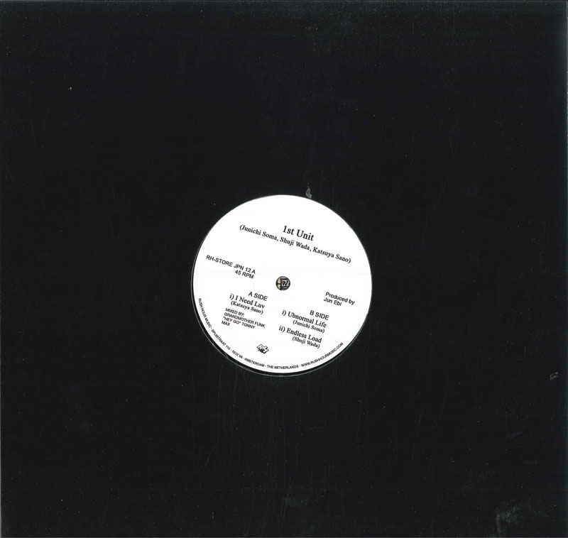 ・アーティスト Various ・タイトル 1st Unit Underpass Records EP ・レーベル・型番 Rush Hour (4) RHSTOREJPN12 ・フォーマット 12インチレコード ・コンディション(盤) 新品 (M) ・コンディション(ジャケット) ・コンディション(帯) オビなし ・特記事項 サンプル画像です。実際の商品の画像ではありません 商品写真はバーコード/カタログ番号に対応したサンプル画像ですので、お送りする商品の画像ではありません。帯やライナーなどの付属品は、特記事項に記載されている場合のみ含まれます。プロモやカラーレコードなどの仕様についても、該当する場合のみ特記事項に記載しています。 【ご購入前に必ずご確認ください】 ・本店サイト(www.recordcity.jp)とは価格、送料が違います ・本店サイト、その他支店のオーダーとは同梱発送できません ・注文確定後に別の注文を頂いた場合、注文同士の同梱は致しかねます。 ・別倉庫から発送しているため、店頭受け渡しは対応しておりません ・一部商品は他の通販サイトでも販売しているため、ご注文のタイミングによっては商品のご用意ができない場合がございます。 ・土日祝日はお休みです 金曜・祝前日9時以降のご連絡またはご入金は、返答または発送が週明け・祝日明けに順次対応となります。 ・ご購入後のキャンセル不可 ご購入後のキャンセルはいかなる理由においてもお受けできません。ご了承の上、ご購入くださいませ。 ・日本郵便(ゆうパック/ゆうメール)によるお届けになります。 ・中古品であることをご理解ください 当ストアでは中古商品を主に販売しております。中古品であることをご理解の上ご購入ください。また、一部商品はRecordCityオンラインストアで試聴可能です。 ・返品について お客様のご都合による返品は一切承っておりません。 表記の内容と実際の商品に相違がある場合、また針飛び等で返品・返金をご希望される場合は、商品の到着後1週間以内にご連絡ください。商品の返送をこちらで確認後、キャンセル・返金を行います。 コンディションVG以下の商品は返品できません。プレイに影響のない表面のこすれ傷、プレス起因のノイズ盤は返品の対象外です。 【コンディション表記】 ・ほぼ新品(M-)(Like New) 完全な新品。未使用。当店ではほぼ使用しません ・非常に良い(EX)(Excellent) 中古盤として美品な状態。わずかな経年を感じるものの傷みを感じさせない、当店基準で最高の状態 ・良い(VG+)(Very Good Plus) 丁寧に扱われた中古品で、軽い使用感がみられる。 ・可(VG)(Acceptable) 使い込まれた中古品で、「良い」よりもさらに使用感がみられる。 ・悪い(VG-)(Bad) 状態が悪いアイテム。使用の保障はなく、再生不可、針飛び、目立つノイズがあるかもしれない。状態によるクレーム不可。返品不可。 ・非常に悪い(G)(Very Bad) 「悪い」よりさらに状態が悪いアイテム。使用の保障はなく、再生不可、針飛び、目立つノイズがあるかもしれない。状態によるクレーム不可。返品不可。 ・ジャンク(Fair)(Junk/Fair) 割れている、反っている、水ダメージがある、カビ、ジャケットが分離している、ひどい書き込み、ひどい擦れなど最低の状態。使用の保障はなく、再生不可、針飛び、目立つノイズがあるかもしれない。状態によるクレーム不可。返品不可。 ・ジャンク(Poor)(Junk/Poor) 割れている、反っている、水ダメージがある、カビ、ジャケットが分離している、ひどい書き込み、ひどい擦れなど最低の状態。使用の保障はなく、再生不可、針飛び、目立つノイズがあるかもしれない。状態によるクレーム不可。返品不可。