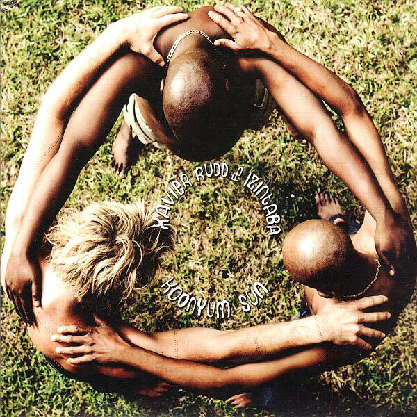 ・アーティスト Xavier Rudd ・タイトル Koonyum Sun ・レーベル・型番 Salt. X Records Ltd. SALT150 ・フォーマット CD ・コンディション(盤) 非常に良い(EX) ・コンディション(ジャケット) ・コンディション(帯) オビなし ・特記事項 【紙ジャケット】 サンプル画像です。実際の商品の画像ではありません 商品写真はバーコード/カタログ番号に対応したサンプル画像ですので、お送りする商品の画像ではありません。帯やライナーなどの付属品は、特記事項に記載されている場合のみ含まれます。プロモやカラーレコードなどの仕様についても、該当する場合のみ特記事項に記載しています。 【ご購入前に必ずご確認ください】 ・本店サイト(www.recordcity.jp)とは価格、送料が違います ・本店サイト、その他支店のオーダーとは同梱発送できません ・注文確定後に別の注文を頂いた場合、注文同士の同梱は致しかねます。 ・別倉庫から発送しているため、店頭受け渡しは対応しておりません ・一部商品は他の通販サイトでも販売しているため、ご注文のタイミングによっては商品のご用意ができない場合がございます。 ・土日祝日はお休みです 金曜・祝前日9時以降のご連絡またはご入金は、返答または発送が週明け・祝日明けに順次対応となります。 ・ご購入後のキャンセル不可 ご購入後のキャンセルはいかなる理由においてもお受けできません。ご了承の上、ご購入くださいませ。 ・日本郵便(ゆうパック/ゆうメール)によるお届けになります。 ・中古品であることをご理解ください 当ストアでは中古商品を主に販売しております。中古品であることをご理解の上ご購入ください。また、一部商品はRecordCityオンラインストアで試聴可能です。 ・返品について お客様のご都合による返品は一切承っておりません。 表記の内容と実際の商品に相違がある場合、また針飛び等で返品・返金をご希望される場合は、商品の到着後1週間以内にご連絡ください。商品の返送をこちらで確認後、キャンセル・返金を行います。 コンディションVG以下の商品は返品できません。プレイに影響のない表面のこすれ傷、プレス起因のノイズ盤は返品の対象外です。 【コンディション表記】 ・ほぼ新品(M-)(Like New) 完全な新品。未使用。当店ではほぼ使用しません ・非常に良い(EX)(Excellent) 中古盤として美品な状態。わずかな経年を感じるものの傷みを感じさせない、当店基準で最高の状態 ・良い(VG+)(Very Good Plus) 丁寧に扱われた中古品で、軽い使用感がみられる。 ・可(VG)(Acceptable) 使い込まれた中古品で、「良い」よりもさらに使用感がみられる。 ・悪い(VG-)(Bad) 状態が悪いアイテム。使用の保障はなく、再生不可、針飛び、目立つノイズがあるかもしれない。状態によるクレーム不可。返品不可。 ・非常に悪い(G)(Very Bad) 「悪い」よりさらに状態が悪いアイテム。使用の保障はなく、再生不可、針飛び、目立つノイズがあるかもしれない。状態によるクレーム不可。返品不可。 ・ジャンク(Fair)(Junk/Fair) 割れている、反っている、水ダメージがある、カビ、ジャケットが分離している、ひどい書き込み、ひどい擦れなど最低の状態。使用の保障はなく、再生不可、針飛び、目立つノイズがあるかもしれない。状態によるクレーム不可。返品不可。 ・ジャンク(Poor)(Junk/Poor) 割れている、反っている、水ダメージがある、カビ、ジャケットが分離している、ひどい書き込み、ひどい擦れなど最低の状態。使用の保障はなく、再生不可、針飛び、目立つノイズがあるかもしれない。状態によるクレーム不可。返品不可。