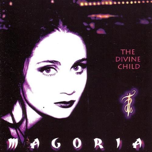 ・アーティスト Magoria ・タイトル Divine Child ・レーベル・型番 UFO Records (3) UFOCD2023 ・フォーマット CD ・コンディション(盤) 良い (VG+) ・コンディション(ジャケット) ・コンディション(帯) オビなし ・特記事項 サンプル画像です。実際の商品の画像ではありません 商品写真はバーコード/カタログ番号に対応したサンプル画像ですので、お送りする商品の画像ではありません。帯やライナーなどの付属品は、特記事項に記載されている場合のみ含まれます。プロモやカラーレコードなどの仕様についても、該当する場合のみ特記事項に記載しています。 【ご購入前に必ずご確認ください】 ・本店サイト(www.recordcity.jp)とは価格、送料が違います ・本店サイト、その他支店のオーダーとは同梱発送できません ・注文確定後に別の注文を頂いた場合、注文同士の同梱は致しかねます。 ・別倉庫から発送しているため、店頭受け渡しは対応しておりません ・一部商品は他の通販サイトでも販売しているため、ご注文のタイミングによっては商品のご用意ができない場合がございます。 ・土日祝日はお休みです 金曜・祝前日9時以降のご連絡またはご入金は、返答または発送が週明け・祝日明けに順次対応となります。 ・ご購入後のキャンセル不可 ご購入後のキャンセルはいかなる理由においてもお受けできません。ご了承の上、ご購入くださいませ。 ・日本郵便(ゆうパック/ゆうメール)によるお届けになります。 ・中古品であることをご理解ください 当ストアでは中古商品を主に販売しております。中古品であることをご理解の上ご購入ください。また、一部商品はRecordCityオンラインストアで試聴可能です。 ・返品について お客様のご都合による返品は一切承っておりません。 表記の内容と実際の商品に相違がある場合、また針飛び等で返品・返金をご希望される場合は、商品の到着後1週間以内にご連絡ください。商品の返送をこちらで確認後、キャンセル・返金を行います。 コンディションVG以下の商品は返品できません。プレイに影響のない表面のこすれ傷、プレス起因のノイズ盤は返品の対象外です。 【コンディション表記】 ・ほぼ新品(M-)(Like New) 完全な新品。未使用。当店ではほぼ使用しません ・非常に良い(EX)(Excellent) 中古盤として美品な状態。わずかな経年を感じるものの傷みを感じさせない、当店基準で最高の状態 ・良い(VG+)(Very Good Plus) 丁寧に扱われた中古品で、軽い使用感がみられる。 ・可(VG)(Acceptable) 使い込まれた中古品で、「良い」よりもさらに使用感がみられる。 ・悪い(VG-)(Bad) 状態が悪いアイテム。使用の保障はなく、再生不可、針飛び、目立つノイズがあるかもしれない。状態によるクレーム不可。返品不可。 ・非常に悪い(G)(Very Bad) 「悪い」よりさらに状態が悪いアイテム。使用の保障はなく、再生不可、針飛び、目立つノイズがあるかもしれない。状態によるクレーム不可。返品不可。 ・ジャンク(Fair)(Junk/Fair) 割れている、反っている、水ダメージがある、カビ、ジャケットが分離している、ひどい書き込み、ひどい擦れなど最低の状態。使用の保障はなく、再生不可、針飛び、目立つノイズがあるかもしれない。状態によるクレーム不可。返品不可。 ・ジャンク(Poor)(Junk/Poor) 割れている、反っている、水ダメージがある、カビ、ジャケットが分離している、ひどい書き込み、ひどい擦れなど最低の状態。使用の保障はなく、再生不可、針飛び、目立つノイズがあるかもしれない。状態によるクレーム不可。返品不可。