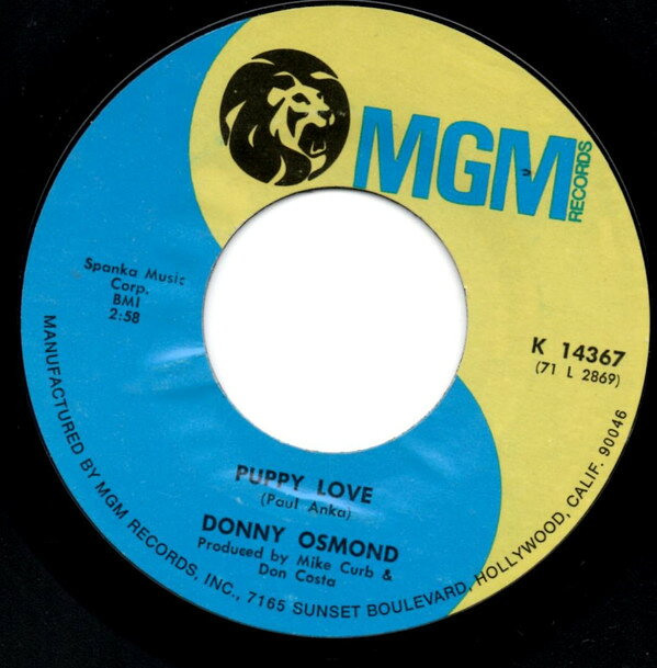 ・アーティスト Donny Osmond ・タイトル Puppy Love ・レーベル・型番 MGM Records K14367 ・フォーマット 7インチレコード ・コンディション(盤) 良い (VG+) ・コンディション(ジャケット) プレインカバー（元ジャケット／カバー無し） ・コンディション(帯) オビなし ・特記事項 【盤に薄い跡】 サンプル画像です。実際の商品の画像ではありません 商品写真はバーコード/カタログ番号に対応したサンプル画像ですので、お送りする商品の画像ではありません。帯やライナーなどの付属品は、特記事項に記載されている場合のみ含まれます。プロモやカラーレコードなどの仕様についても、該当する場合のみ特記事項に記載しています。 【ご購入前に必ずご確認ください】 ・本店サイト(www.recordcity.jp)とは価格、送料が違います ・本店サイト、その他支店のオーダーとは同梱発送できません ・注文確定後に別の注文を頂いた場合、注文同士の同梱は致しかねます。 ・別倉庫から発送しているため、店頭受け渡しは対応しておりません ・一部商品は他の通販サイトでも販売しているため、ご注文のタイミングによっては商品のご用意ができない場合がございます。 ・土日祝日はお休みです 金曜・祝前日9時以降のご連絡またはご入金は、返答または発送が週明け・祝日明けに順次対応となります。 ・ご購入後のキャンセル不可 ご購入後のキャンセルはいかなる理由においてもお受けできません。ご了承の上、ご購入くださいませ。 ・日本郵便(ゆうパック/ゆうメール)によるお届けになります。 ・中古品であることをご理解ください 当ストアでは中古商品を主に販売しております。中古品であることをご理解の上ご購入ください。また、一部商品はRecordCityオンラインストアで試聴可能です。 ・返品について お客様のご都合による返品は一切承っておりません。 表記の内容と実際の商品に相違がある場合、また針飛び等で返品・返金をご希望される場合は、商品の到着後1週間以内にご連絡ください。商品の返送をこちらで確認後、キャンセル・返金を行います。 コンディションVG以下の商品は返品できません。プレイに影響のない表面のこすれ傷、プレス起因のノイズ盤は返品の対象外です。 【コンディション表記】 ・ほぼ新品(M-)(Like New) 完全な新品。未使用。当店ではほぼ使用しません ・非常に良い(EX)(Excellent) 中古盤として美品な状態。わずかな経年を感じるものの傷みを感じさせない、当店基準で最高の状態 ・良い(VG+)(Very Good Plus) 丁寧に扱われた中古品で、軽い使用感がみられる。 ・可(VG)(Acceptable) 使い込まれた中古品で、「良い」よりもさらに使用感がみられる。 ・悪い(VG-)(Bad) 状態が悪いアイテム。使用の保障はなく、再生不可、針飛び、目立つノイズがあるかもしれない。状態によるクレーム不可。返品不可。 ・非常に悪い(G)(Very Bad) 「悪い」よりさらに状態が悪いアイテム。使用の保障はなく、再生不可、針飛び、目立つノイズがあるかもしれない。状態によるクレーム不可。返品不可。 ・ジャンク(Fair)(Junk/Fair) 割れている、反っている、水ダメージがある、カビ、ジャケットが分離している、ひどい書き込み、ひどい擦れなど最低の状態。使用の保障はなく、再生不可、針飛び、目立つノイズがあるかもしれない。状態によるクレーム不可。返品不可。 ・ジャンク(Poor)(Junk/Poor) 割れている、反っている、水ダメージがある、カビ、ジャケットが分離している、ひどい書き込み、ひどい擦れなど最低の状態。使用の保障はなく、再生不可、針飛び、目立つノイズがあるかもしれない。状態によるクレーム不可。返品不可。