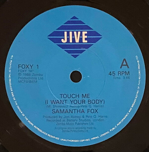 ・アーティスト Samantha Fox ・タイトル Touch Me (I Want Your Body) ・レーベル・型番 Jive FOXY1 ・フォーマット 7インチレコード ・コンディション(盤) 良い (VG+) ・コンディション(ジャケット) プレインカバー（元ジャケット／カバー無し） ・コンディション(帯) オビなし ・特記事項 【盤に薄い跡】 サンプル画像です。実際の商品の画像ではありません 商品写真はバーコード/カタログ番号に対応したサンプル画像ですので、お送りする商品の画像ではありません。帯やライナーなどの付属品は、特記事項に記載されている場合のみ含まれます。プロモやカラーレコードなどの仕様についても、該当する場合のみ特記事項に記載しています。 【ご購入前に必ずご確認ください】 ・本店サイト(www.recordcity.jp)とは価格、送料が違います ・本店サイト、その他支店のオーダーとは同梱発送できません ・注文確定後に別の注文を頂いた場合、注文同士の同梱は致しかねます。 ・別倉庫から発送しているため、店頭受け渡しは対応しておりません ・一部商品は他の通販サイトでも販売しているため、ご注文のタイミングによっては商品のご用意ができない場合がございます。 ・土日祝日はお休みです 金曜・祝前日9時以降のご連絡またはご入金は、返答または発送が週明け・祝日明けに順次対応となります。 ・ご購入後のキャンセル不可 ご購入後のキャンセルはいかなる理由においてもお受けできません。ご了承の上、ご購入くださいませ。 ・日本郵便(ゆうパック/ゆうメール)によるお届けになります。 ・中古品であることをご理解ください 当ストアでは中古商品を主に販売しております。中古品であることをご理解の上ご購入ください。また、一部商品はRecordCityオンラインストアで試聴可能です。 ・返品について お客様のご都合による返品は一切承っておりません。 表記の内容と実際の商品に相違がある場合、また針飛び等で返品・返金をご希望される場合は、商品の到着後1週間以内にご連絡ください。商品の返送をこちらで確認後、キャンセル・返金を行います。 コンディションVG以下の商品は返品できません。プレイに影響のない表面のこすれ傷、プレス起因のノイズ盤は返品の対象外です。 【コンディション表記】 ・ほぼ新品(M-)(Like New) 完全な新品。未使用。当店ではほぼ使用しません ・非常に良い(EX)(Excellent) 中古盤として美品な状態。わずかな経年を感じるものの傷みを感じさせない、当店基準で最高の状態 ・良い(VG+)(Very Good Plus) 丁寧に扱われた中古品で、軽い使用感がみられる。 ・可(VG)(Acceptable) 使い込まれた中古品で、「良い」よりもさらに使用感がみられる。 ・悪い(VG-)(Bad) 状態が悪いアイテム。使用の保障はなく、再生不可、針飛び、目立つノイズがあるかもしれない。状態によるクレーム不可。返品不可。 ・非常に悪い(G)(Very Bad) 「悪い」よりさらに状態が悪いアイテム。使用の保障はなく、再生不可、針飛び、目立つノイズがあるかもしれない。状態によるクレーム不可。返品不可。 ・ジャンク(Fair)(Junk/Fair) 割れている、反っている、水ダメージがある、カビ、ジャケットが分離している、ひどい書き込み、ひどい擦れなど最低の状態。使用の保障はなく、再生不可、針飛び、目立つノイズがあるかもしれない。状態によるクレーム不可。返品不可。 ・ジャンク(Poor)(Junk/Poor) 割れている、反っている、水ダメージがある、カビ、ジャケットが分離している、ひどい書き込み、ひどい擦れなど最低の状態。使用の保障はなく、再生不可、針飛び、目立つノイズがあるかもしれない。状態によるクレーム不可。返品不可。