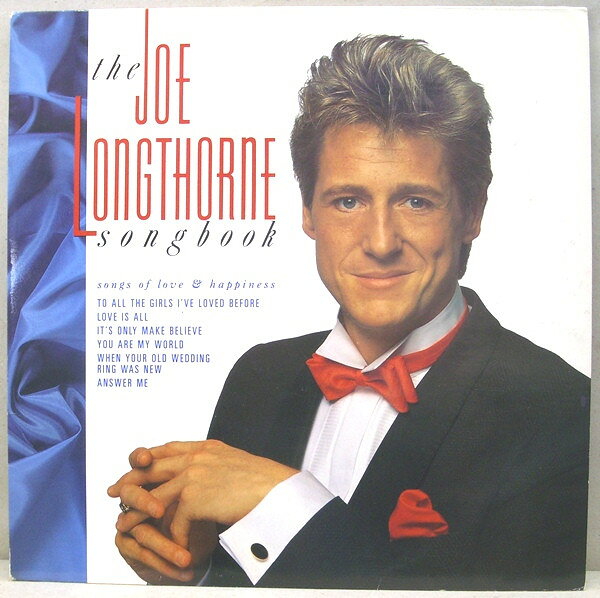 ・アーティスト Joe Longthorne ・タイトル The Joe Longthorne Songbook ・レーベル・型番 Telstar STAR2353 ・フォーマット LPレコード ・コンディション(盤) 良い (VG+) ・コンディション(ジャケット) 良い (VG+) ・コンディション(帯) オビなし ・特記事項 【盤にヘアライン】 サンプル画像です。実際の商品の画像ではありません 商品写真はバーコード/カタログ番号に対応したサンプル画像ですので、お送りする商品の画像ではありません。帯やライナーなどの付属品は、特記事項に記載されている場合のみ含まれます。プロモやカラーレコードなどの仕様についても、該当する場合のみ特記事項に記載しています。 【ご購入前に必ずご確認ください】 ・本店サイト(www.recordcity.jp)とは価格、送料が違います ・本店サイト、その他支店のオーダーとは同梱発送できません ・注文確定後に別の注文を頂いた場合、注文同士の同梱は致しかねます。 ・別倉庫から発送しているため、店頭受け渡しは対応しておりません ・一部商品は他の通販サイトでも販売しているため、ご注文のタイミングによっては商品のご用意ができない場合がございます。 ・土日祝日はお休みです 金曜・祝前日9時以降のご連絡またはご入金は、返答または発送が週明け・祝日明けに順次対応となります。 ・ご購入後のキャンセル不可 ご購入後のキャンセルはいかなる理由においてもお受けできません。ご了承の上、ご購入くださいませ。 ・日本郵便(ゆうパック/ゆうメール)によるお届けになります。 ・中古品であることをご理解ください 当ストアでは中古商品を主に販売しております。中古品であることをご理解の上ご購入ください。また、一部商品はRecordCityオンラインストアで試聴可能です。 ・返品について お客様のご都合による返品は一切承っておりません。 表記の内容と実際の商品に相違がある場合、また針飛び等で返品・返金をご希望される場合は、商品の到着後1週間以内にご連絡ください。商品の返送をこちらで確認後、キャンセル・返金を行います。 コンディションVG以下の商品は返品できません。プレイに影響のない表面のこすれ傷、プレス起因のノイズ盤は返品の対象外です。 【コンディション表記】 ・ほぼ新品(M-)(Like New) 完全な新品。未使用。当店ではほぼ使用しません ・非常に良い(EX)(Excellent) 中古盤として美品な状態。わずかな経年を感じるものの傷みを感じさせない、当店基準で最高の状態 ・良い(VG+)(Very Good Plus) 丁寧に扱われた中古品で、軽い使用感がみられる。 ・可(VG)(Acceptable) 使い込まれた中古品で、「良い」よりもさらに使用感がみられる。 ・悪い(VG-)(Bad) 状態が悪いアイテム。使用の保障はなく、再生不可、針飛び、目立つノイズがあるかもしれない。状態によるクレーム不可。返品不可。 ・非常に悪い(G)(Very Bad) 「悪い」よりさらに状態が悪いアイテム。使用の保障はなく、再生不可、針飛び、目立つノイズがあるかもしれない。状態によるクレーム不可。返品不可。 ・ジャンク(Fair)(Junk/Fair) 割れている、反っている、水ダメージがある、カビ、ジャケットが分離している、ひどい書き込み、ひどい擦れなど最低の状態。使用の保障はなく、再生不可、針飛び、目立つノイズがあるかもしれない。状態によるクレーム不可。返品不可。 ・ジャンク(Poor)(Junk/Poor) 割れている、反っている、水ダメージがある、カビ、ジャケットが分離している、ひどい書き込み、ひどい擦れなど最低の状態。使用の保障はなく、再生不可、針飛び、目立つノイズがあるかもしれない。状態によるクレーム不可。返品不可。