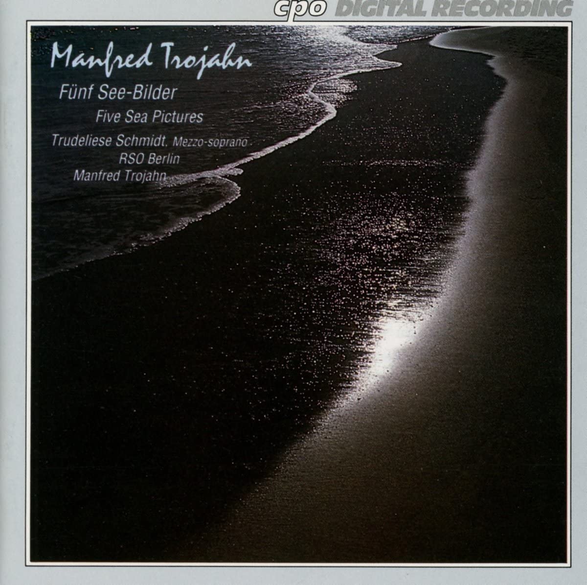 ・アーティスト Trojahn ・タイトル Five Sea Pictures ・レーベル cpo CPO9991882 ・フォーマット CD ・コンディション(盤) 非常に良い(EX) ・コンディション(ジャケット) ・コンディション(帯) オビなし ・特記事項 【ケース擦れ】 サンプル画像です。実際の商品の画像ではありません 商品写真はバーコード/カタログ番号に対応したサンプル画像ですので、お送りする商品の画像ではありません。帯やライナーなどの付属品は、特記事項に記載されている場合のみ含まれます。プロモやカラーレコードなどの仕様についても、該当する場合のみ特記事項に記載しています。 【ご購入前に必ずご確認ください】 ・本店サイト(www.recordcity.jp)とは価格、送料が違います ・本店サイト、その他支店のオーダーとは同梱発送できません ・別倉庫から発送しているため、店頭受け渡しは対応しておりません ・一部商品は他の通販サイトでも販売しているため、ご注文のタイミングによっては商品のご用意ができない場合がございます。 ・土日祝日はお休みです 金曜・祝前日9時以降のご連絡またはご入金は、返答または発送が週明け・祝日明けに順次対応となります。 ・ご購入後のキャンセル不可 ご購入後のキャンセルはいかなる理由においてもお受けできません。ご了承の上、ご購入くださいませ。 ・日本郵便(ゆうパック/ゆうメール)によるお届けになります。 ・中古品であることをご理解ください 当ストアではお客様よりお譲りいただいた中古商品を主に販売しております。中古品であることをご理解の上ご購入ください。また、一部商品はRecordCityオンラインストアで試聴可能です。 ・返品について お客様のご都合による返品は一切承っておりません。 表記の内容と実際の商品に相違がある場合、また針飛び等で返品・返金をご希望される場合は、商品の到着後1週間以内にご連絡ください。商品の返送をこちらで確認後、キャンセル・返金を行います。 コンディションVG以下の商品は返品できません。プレイに影響のない表面のこすれ傷、プレス起因のノイズ盤は返品の対象外です。 【コンディション表記】 ・ほぼ新品(M-)(Like New) 完全な新品。未使用。当店ではほぼ使用しません ・非常に良い(EX)(Excellent) 中古盤として美品な状態。わずかな経年を感じるものの傷みを感じさせない、当店基準で最高の状態 ・良い(VG+)(Very Good Plus) 丁寧に扱われた中古品で、軽い使用感がみられる。 ・可(VG)(Acceptable) 使い込まれた中古品で、「良い」よりもさらに使用感がみられる。 ・悪い(VG-)(Bad) 状態が悪いアイテム。使用の保障はなく、再生不可、針飛び、目立つノイズがあるかもしれない。状態によるクレーム不可。返品不可。 ・非常に悪い(G)(Very Bad) 「悪い」よりさらに状態が悪いアイテム。使用の保障はなく、再生不可、針飛び、目立つノイズがあるかもしれない。状態によるクレーム不可。返品不可。 ・ジャンク(Fair)(Junk/Fair) 割れている、反っている、水ダメージがある、カビ、ジャケットが分離している、ひどい書き込み、ひどい擦れなど最低の状態。使用の保障はなく、再生不可、針飛び、目立つノイズがあるかもしれない。状態によるクレーム不可。返品不可。 ・ジャンク(Poor)(Junk/Poor) 割れている、反っている、水ダメージがある、カビ、ジャケットが分離している、ひどい書き込み、ひどい擦れなど最低の状態。使用の保障はなく、再生不可、針飛び、目立つノイズがあるかもしれない。状態によるクレーム不可。返品不可。