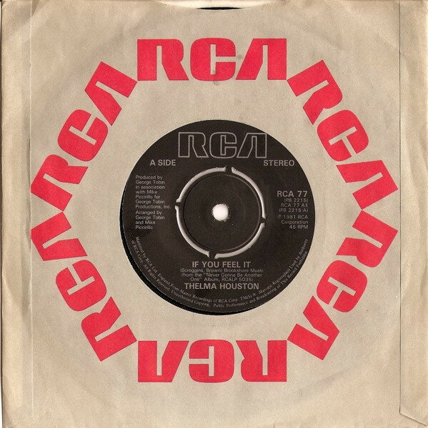 ・アーティスト Thelma Houston ・タイトル If You Feel It ・レーベル・型番 RCA RCA77 ・フォーマット 7インチレコード ・コンディション(盤) 良い (VG+) ・コンディション(ジャケット) プレインカバー（元ジャケット／カバー無し） ・コンディション(帯) オビなし ・特記事項 【盤汚れ】【盤に浅い跡】 サンプル画像です。実際の商品の画像ではありません 商品写真はバーコード/カタログ番号に対応したサンプル画像ですので、お送りする商品の画像ではありません。帯やライナーなどの付属品は、特記事項に記載されている場合のみ含まれます。プロモやカラーレコードなどの仕様についても、該当する場合のみ特記事項に記載しています。 【ご購入前に必ずご確認ください】 ・本店サイト(www.recordcity.jp)とは価格、送料が違います ・本店サイト、その他支店のオーダーとは同梱発送できません ・注文確定後に別の注文を頂いた場合、注文同士の同梱は致しかねます。 ・別倉庫から発送しているため、店頭受け渡しは対応しておりません ・一部商品は他の通販サイトでも販売しているため、ご注文のタイミングによっては商品のご用意ができない場合がございます。 ・土日祝日はお休みです 金曜・祝前日9時以降のご連絡またはご入金は、返答または発送が週明け・祝日明けに順次対応となります。 ・ご購入後のキャンセル不可 ご購入後のキャンセルはいかなる理由においてもお受けできません。ご了承の上、ご購入くださいませ。 ・日本郵便(ゆうパック/ゆうメール)によるお届けになります。 ・中古品であることをご理解ください 当ストアでは中古商品を主に販売しております。中古品であることをご理解の上ご購入ください。また、一部商品はRecordCityオンラインストアで試聴可能です。 ・返品について お客様のご都合による返品は一切承っておりません。 表記の内容と実際の商品に相違がある場合、また針飛び等で返品・返金をご希望される場合は、商品の到着後1週間以内にご連絡ください。商品の返送をこちらで確認後、キャンセル・返金を行います。 コンディションVG以下の商品は返品できません。プレイに影響のない表面のこすれ傷、プレス起因のノイズ盤は返品の対象外です。 【コンディション表記】 ・ほぼ新品(M-)(Like New) 完全な新品。未使用。当店ではほぼ使用しません ・非常に良い(EX)(Excellent) 中古盤として美品な状態。わずかな経年を感じるものの傷みを感じさせない、当店基準で最高の状態 ・良い(VG+)(Very Good Plus) 丁寧に扱われた中古品で、軽い使用感がみられる。 ・可(VG)(Acceptable) 使い込まれた中古品で、「良い」よりもさらに使用感がみられる。 ・悪い(VG-)(Bad) 状態が悪いアイテム。使用の保障はなく、再生不可、針飛び、目立つノイズがあるかもしれない。状態によるクレーム不可。返品不可。 ・非常に悪い(G)(Very Bad) 「悪い」よりさらに状態が悪いアイテム。使用の保障はなく、再生不可、針飛び、目立つノイズがあるかもしれない。状態によるクレーム不可。返品不可。 ・ジャンク(Fair)(Junk/Fair) 割れている、反っている、水ダメージがある、カビ、ジャケットが分離している、ひどい書き込み、ひどい擦れなど最低の状態。使用の保障はなく、再生不可、針飛び、目立つノイズがあるかもしれない。状態によるクレーム不可。返品不可。 ・ジャンク(Poor)(Junk/Poor) 割れている、反っている、水ダメージがある、カビ、ジャケットが分離している、ひどい書き込み、ひどい擦れなど最低の状態。使用の保障はなく、再生不可、針飛び、目立つノイズがあるかもしれない。状態によるクレーム不可。返品不可。