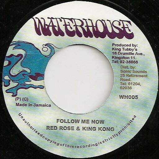 ・アーティスト Anthony Red Rose & King Kong ・タイトル Follow Me Now ・レーベル・型番 Waterhouse WH005 ・フォーマット 7インチレコード ・コンディション(盤) 良い (VG+) ・コンディション(ジャケット) ・コンディション(帯) オビなし ・特記事項 サンプル画像です。実際の商品の画像ではありません 商品写真はバーコード/カタログ番号に対応したサンプル画像ですので、お送りする商品の画像ではありません。帯やライナーなどの付属品は、特記事項に記載されている場合のみ含まれます。プロモやカラーレコードなどの仕様についても、該当する場合のみ特記事項に記載しています。 【ご購入前に必ずご確認ください】 ・本店サイト(www.recordcity.jp)とは価格、送料が違います ・本店サイト、その他支店のオーダーとは同梱発送できません ・注文確定後に別の注文を頂いた場合、注文同士の同梱は致しかねます。 ・別倉庫から発送しているため、店頭受け渡しは対応しておりません ・一部商品は他の通販サイトでも販売しているため、ご注文のタイミングによっては商品のご用意ができない場合がございます。 ・土日祝日はお休みです 金曜・祝前日9時以降のご連絡またはご入金は、返答または発送が週明け・祝日明けに順次対応となります。 ・ご購入後のキャンセル不可 ご購入後のキャンセルはいかなる理由においてもお受けできません。ご了承の上、ご購入くださいませ。 ・日本郵便(ゆうパック/ゆうメール)によるお届けになります。 ・中古品であることをご理解ください 当ストアでは中古商品を主に販売しております。中古品であることをご理解の上ご購入ください。また、一部商品はRecordCityオンラインストアで試聴可能です。 ・返品について お客様のご都合による返品は一切承っておりません。 表記の内容と実際の商品に相違がある場合、また針飛び等で返品・返金をご希望される場合は、商品の到着後1週間以内にご連絡ください。商品の返送をこちらで確認後、キャンセル・返金を行います。 コンディションVG以下の商品は返品できません。プレイに影響のない表面のこすれ傷、プレス起因のノイズ盤は返品の対象外です。 【コンディション表記】 ・ほぼ新品(M-)(Like New) 完全な新品。未使用。当店ではほぼ使用しません ・非常に良い(EX)(Excellent) 中古盤として美品な状態。わずかな経年を感じるものの傷みを感じさせない、当店基準で最高の状態 ・良い(VG+)(Very Good Plus) 丁寧に扱われた中古品で、軽い使用感がみられる。 ・可(VG)(Acceptable) 使い込まれた中古品で、「良い」よりもさらに使用感がみられる。 ・悪い(VG-)(Bad) 状態が悪いアイテム。使用の保障はなく、再生不可、針飛び、目立つノイズがあるかもしれない。状態によるクレーム不可。返品不可。 ・非常に悪い(G)(Very Bad) 「悪い」よりさらに状態が悪いアイテム。使用の保障はなく、再生不可、針飛び、目立つノイズがあるかもしれない。状態によるクレーム不可。返品不可。 ・ジャンク(Fair)(Junk/Fair) 割れている、反っている、水ダメージがある、カビ、ジャケットが分離している、ひどい書き込み、ひどい擦れなど最低の状態。使用の保障はなく、再生不可、針飛び、目立つノイズがあるかもしれない。状態によるクレーム不可。返品不可。 ・ジャンク(Poor)(Junk/Poor) 割れている、反っている、水ダメージがある、カビ、ジャケットが分離している、ひどい書き込み、ひどい擦れなど最低の状態。使用の保障はなく、再生不可、針飛び、目立つノイズがあるかもしれない。状態によるクレーム不可。返品不可。
