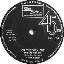 ・アーティスト Jimmy Ruffin ・タイトル On The Way Out (On The Way In) ・レーベル・型番 Tamla Motown TMG784 ・フォーマット 7インチレコード ・コンディション(盤) 可 (VG) ・コンディション(ジャケット) 可 (VG) ・コンディション(帯) オビなし ・特記事項 【盤に目立ったキズ】【盤汚れ】【カバー折れ/しわ】【company sleeve】 サンプル画像です。実際の商品の画像ではありません 商品写真はバーコード/カタログ番号に対応したサンプル画像ですので、お送りする商品の画像ではありません。帯やライナーなどの付属品は、特記事項に記載されている場合のみ含まれます。プロモやカラーレコードなどの仕様についても、該当する場合のみ特記事項に記載しています。 【ご購入前に必ずご確認ください】 ・本店サイト(www.recordcity.jp)とは価格、送料が違います ・本店サイト、その他支店のオーダーとは同梱発送できません ・注文確定後に別の注文を頂いた場合、注文同士の同梱は致しかねます。 ・別倉庫から発送しているため、店頭受け渡しは対応しておりません ・一部商品は他の通販サイトでも販売しているため、ご注文のタイミングによっては商品のご用意ができない場合がございます。 ・土日祝日はお休みです 金曜・祝前日9時以降のご連絡またはご入金は、返答または発送が週明け・祝日明けに順次対応となります。 ・ご購入後のキャンセル不可 ご購入後のキャンセルはいかなる理由においてもお受けできません。ご了承の上、ご購入くださいませ。 ・日本郵便(ゆうパック/ゆうメール)によるお届けになります。 ・中古品であることをご理解ください 当ストアでは中古商品を主に販売しております。中古品であることをご理解の上ご購入ください。また、一部商品はRecordCityオンラインストアで試聴可能です。 ・返品について お客様のご都合による返品は一切承っておりません。 表記の内容と実際の商品に相違がある場合、また針飛び等で返品・返金をご希望される場合は、商品の到着後1週間以内にご連絡ください。商品の返送をこちらで確認後、キャンセル・返金を行います。 コンディションVG以下の商品は返品できません。プレイに影響のない表面のこすれ傷、プレス起因のノイズ盤は返品の対象外です。 【コンディション表記】 ・ほぼ新品(M-)(Like New) 完全な新品。未使用。当店ではほぼ使用しません ・非常に良い(EX)(Excellent) 中古盤として美品な状態。わずかな経年を感じるものの傷みを感じさせない、当店基準で最高の状態 ・良い(VG+)(Very Good Plus) 丁寧に扱われた中古品で、軽い使用感がみられる。 ・可(VG)(Acceptable) 使い込まれた中古品で、「良い」よりもさらに使用感がみられる。 ・悪い(VG-)(Bad) 状態が悪いアイテム。使用の保障はなく、再生不可、針飛び、目立つノイズがあるかもしれない。状態によるクレーム不可。返品不可。 ・非常に悪い(G)(Very Bad) 「悪い」よりさらに状態が悪いアイテム。使用の保障はなく、再生不可、針飛び、目立つノイズがあるかもしれない。状態によるクレーム不可。返品不可。 ・ジャンク(Fair)(Junk/Fair) 割れている、反っている、水ダメージがある、カビ、ジャケットが分離している、ひどい書き込み、ひどい擦れなど最低の状態。使用の保障はなく、再生不可、針飛び、目立つノイズがあるかもしれない。状態によるクレーム不可。返品不可。 ・ジャンク(Poor)(Junk/Poor) 割れている、反っている、水ダメージがある、カビ、ジャケットが分離している、ひどい書き込み、ひどい擦れなど最低の状態。使用の保障はなく、再生不可、針飛び、目立つノイズがあるかもしれない。状態によるクレーム不可。返品不可。