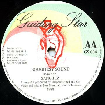 ・アーティスト Sanchez ・タイトル Lonely ・レーベル・型番 Guiding Star (2) GS004 ・フォーマット 12インチレコード ・コンディション(盤) 良い (VG+) ・コンディション(ジャケット) プレインカバー（元ジャケット／カバー無し） ・コンディション(帯) オビなし ・特記事項 サンプル画像です。実際の商品の画像ではありません 商品写真はバーコード/カタログ番号に対応したサンプル画像ですので、お送りする商品の画像ではありません。帯やライナーなどの付属品は、特記事項に記載されている場合のみ含まれます。プロモやカラーレコードなどの仕様についても、該当する場合のみ特記事項に記載しています。 【ご購入前に必ずご確認ください】 ・本店サイト(www.recordcity.jp)とは価格、送料が違います ・本店サイト、その他支店のオーダーとは同梱発送できません ・注文確定後に別の注文を頂いた場合、注文同士の同梱は致しかねます。 ・別倉庫から発送しているため、店頭受け渡しは対応しておりません ・一部商品は他の通販サイトでも販売しているため、ご注文のタイミングによっては商品のご用意ができない場合がございます。 ・土日祝日はお休みです 金曜・祝前日9時以降のご連絡またはご入金は、返答または発送が週明け・祝日明けに順次対応となります。 ・ご購入後のキャンセル不可 ご購入後のキャンセルはいかなる理由においてもお受けできません。ご了承の上、ご購入くださいませ。 ・日本郵便(ゆうパック/ゆうメール)によるお届けになります。 ・中古品であることをご理解ください 当ストアでは中古商品を主に販売しております。中古品であることをご理解の上ご購入ください。また、一部商品はRecordCityオンラインストアで試聴可能です。 ・返品について お客様のご都合による返品は一切承っておりません。 表記の内容と実際の商品に相違がある場合、また針飛び等で返品・返金をご希望される場合は、商品の到着後1週間以内にご連絡ください。商品の返送をこちらで確認後、キャンセル・返金を行います。 コンディションVG以下の商品は返品できません。プレイに影響のない表面のこすれ傷、プレス起因のノイズ盤は返品の対象外です。 【コンディション表記】 ・ほぼ新品(M-)(Like New) 完全な新品。未使用。当店ではほぼ使用しません ・非常に良い(EX)(Excellent) 中古盤として美品な状態。わずかな経年を感じるものの傷みを感じさせない、当店基準で最高の状態 ・良い(VG+)(Very Good Plus) 丁寧に扱われた中古品で、軽い使用感がみられる。 ・可(VG)(Acceptable) 使い込まれた中古品で、「良い」よりもさらに使用感がみられる。 ・悪い(VG-)(Bad) 状態が悪いアイテム。使用の保障はなく、再生不可、針飛び、目立つノイズがあるかもしれない。状態によるクレーム不可。返品不可。 ・非常に悪い(G)(Very Bad) 「悪い」よりさらに状態が悪いアイテム。使用の保障はなく、再生不可、針飛び、目立つノイズがあるかもしれない。状態によるクレーム不可。返品不可。 ・ジャンク(Fair)(Junk/Fair) 割れている、反っている、水ダメージがある、カビ、ジャケットが分離している、ひどい書き込み、ひどい擦れなど最低の状態。使用の保障はなく、再生不可、針飛び、目立つノイズがあるかもしれない。状態によるクレーム不可。返品不可。 ・ジャンク(Poor)(Junk/Poor) 割れている、反っている、水ダメージがある、カビ、ジャケットが分離している、ひどい書き込み、ひどい擦れなど最低の状態。使用の保障はなく、再生不可、針飛び、目立つノイズがあるかもしれない。状態によるクレーム不可。返品不可。