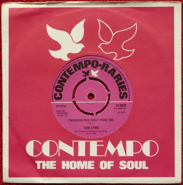 ・アーティスト Tami Lynn ・タイトル I'm Gonna Run Away From You ・レーベル・型番 Contempo-Raries CS9026 ・フォーマット 7インチレコード ・コンディション(盤) 良い (VG+) ・コンディション(ジャケット) プレインカバー（元ジャケット／カバー無し） ・コンディション(帯) オビなし ・特記事項 【裏カバーに小さな書き込み】【カバー折れ/しわ】【盤に浅い跡】【Company Sleeve Pushout Centre】 サンプル画像です。実際の商品の画像ではありません 商品写真はバーコード/カタログ番号に対応したサンプル画像ですので、お送りする商品の画像ではありません。帯やライナーなどの付属品は、特記事項に記載されている場合のみ含まれます。プロモやカラーレコードなどの仕様についても、該当する場合のみ特記事項に記載しています。 【ご購入前に必ずご確認ください】 ・本店サイト(www.recordcity.jp)とは価格、送料が違います ・本店サイト、その他支店のオーダーとは同梱発送できません ・注文確定後に別の注文を頂いた場合、注文同士の同梱は致しかねます。 ・別倉庫から発送しているため、店頭受け渡しは対応しておりません ・一部商品は他の通販サイトでも販売しているため、ご注文のタイミングによっては商品のご用意ができない場合がございます。 ・土日祝日はお休みです 金曜・祝前日9時以降のご連絡またはご入金は、返答または発送が週明け・祝日明けに順次対応となります。 ・ご購入後のキャンセル不可 ご購入後のキャンセルはいかなる理由においてもお受けできません。ご了承の上、ご購入くださいませ。 ・日本郵便(ゆうパック/ゆうメール)によるお届けになります。 ・中古品であることをご理解ください 当ストアでは中古商品を主に販売しております。中古品であることをご理解の上ご購入ください。また、一部商品はRecordCityオンラインストアで試聴可能です。 ・返品について お客様のご都合による返品は一切承っておりません。 表記の内容と実際の商品に相違がある場合、また針飛び等で返品・返金をご希望される場合は、商品の到着後1週間以内にご連絡ください。商品の返送をこちらで確認後、キャンセル・返金を行います。 コンディションVG以下の商品は返品できません。プレイに影響のない表面のこすれ傷、プレス起因のノイズ盤は返品の対象外です。 【コンディション表記】 ・ほぼ新品(M-)(Like New) 完全な新品。未使用。当店ではほぼ使用しません ・非常に良い(EX)(Excellent) 中古盤として美品な状態。わずかな経年を感じるものの傷みを感じさせない、当店基準で最高の状態 ・良い(VG+)(Very Good Plus) 丁寧に扱われた中古品で、軽い使用感がみられる。 ・可(VG)(Acceptable) 使い込まれた中古品で、「良い」よりもさらに使用感がみられる。 ・悪い(VG-)(Bad) 状態が悪いアイテム。使用の保障はなく、再生不可、針飛び、目立つノイズがあるかもしれない。状態によるクレーム不可。返品不可。 ・非常に悪い(G)(Very Bad) 「悪い」よりさらに状態が悪いアイテム。使用の保障はなく、再生不可、針飛び、目立つノイズがあるかもしれない。状態によるクレーム不可。返品不可。 ・ジャンク(Fair)(Junk/Fair) 割れている、反っている、水ダメージがある、カビ、ジャケットが分離している、ひどい書き込み、ひどい擦れなど最低の状態。使用の保障はなく、再生不可、針飛び、目立つノイズがあるかもしれない。状態によるクレーム不可。返品不可。 ・ジャンク(Poor)(Junk/Poor) 割れている、反っている、水ダメージがある、カビ、ジャケットが分離している、ひどい書き込み、ひどい擦れなど最低の状態。使用の保障はなく、再生不可、針飛び、目立つノイズがあるかもしれない。状態によるクレーム不可。返品不可。